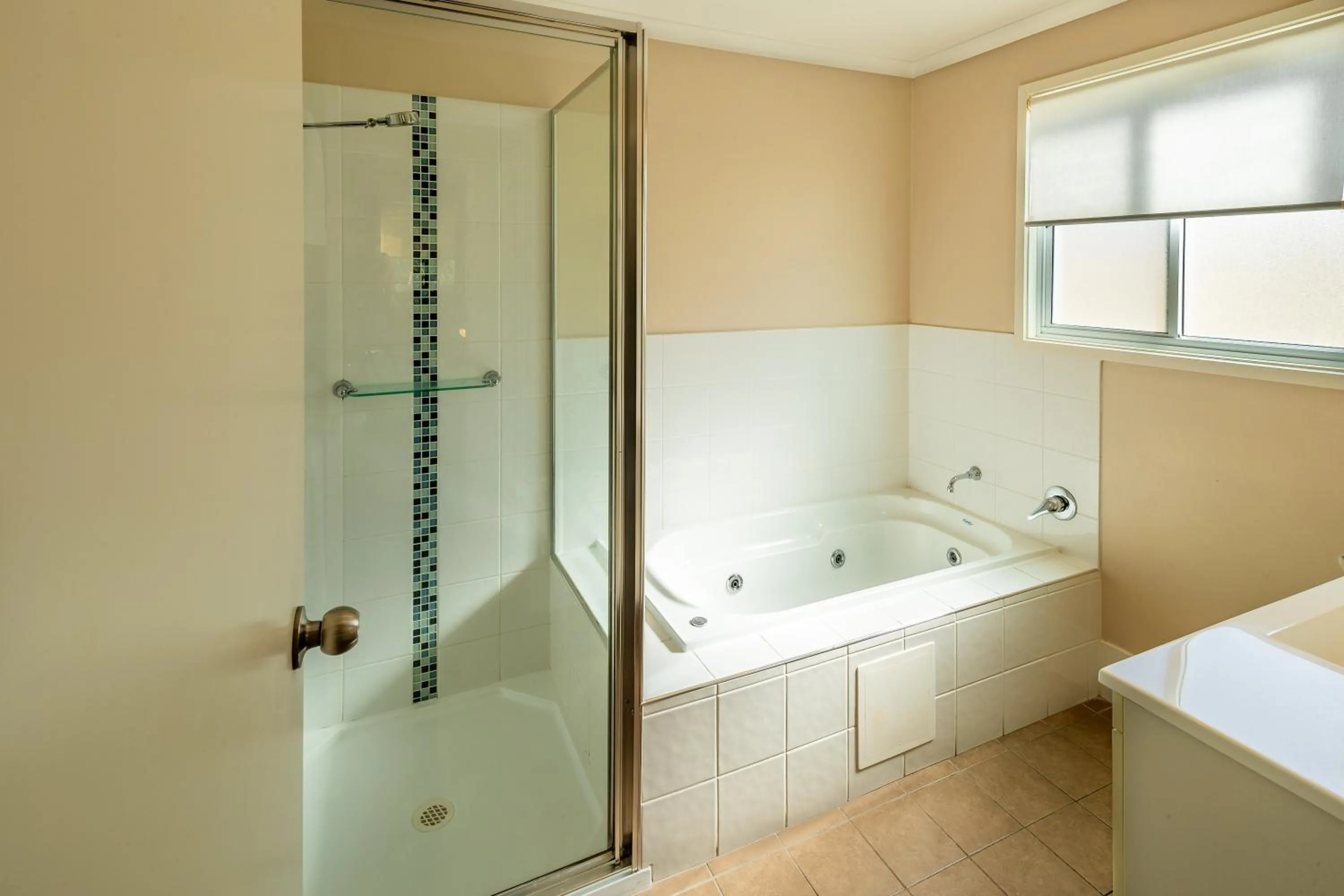 Bathroom in Ingenia Holidays Nambucca Heads