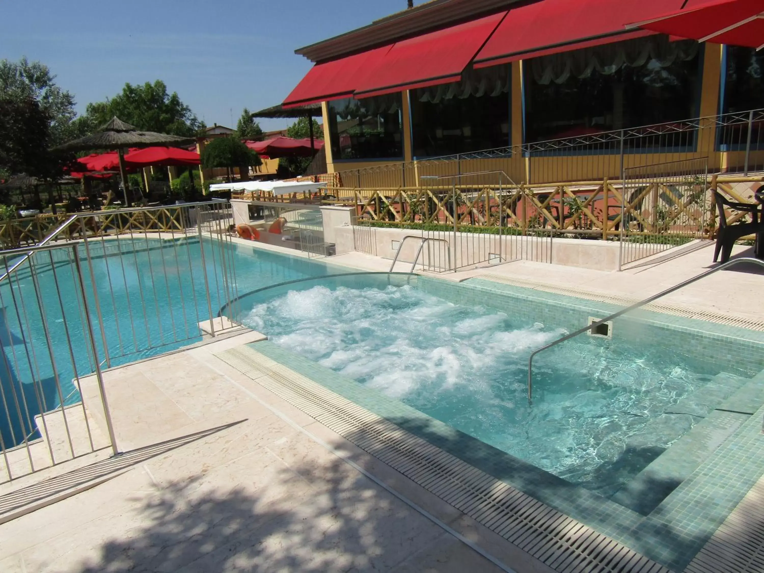 Swimming Pool in Sul Bacino