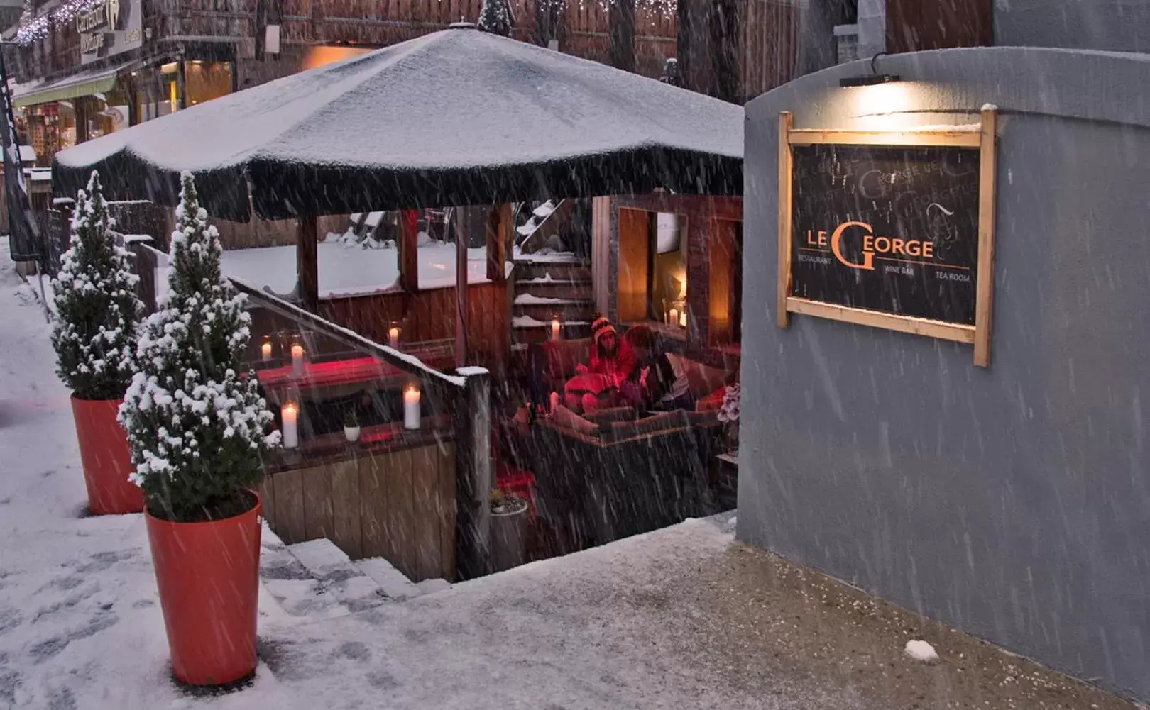 Facade/entrance in Chalet Hotel Régina