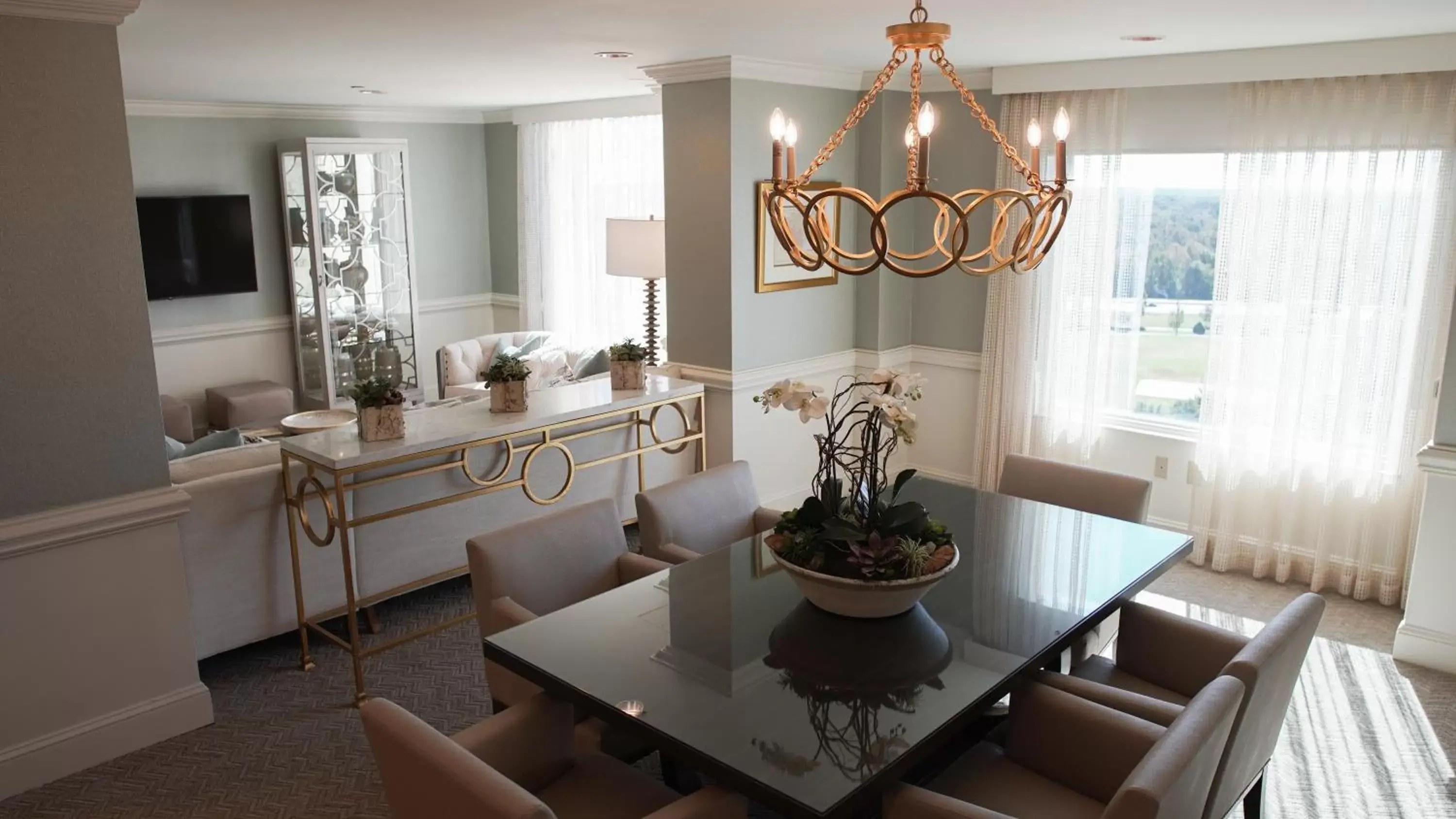 Dining Area in Grandover Resort & Spa, a Wyndham Grand Hotel