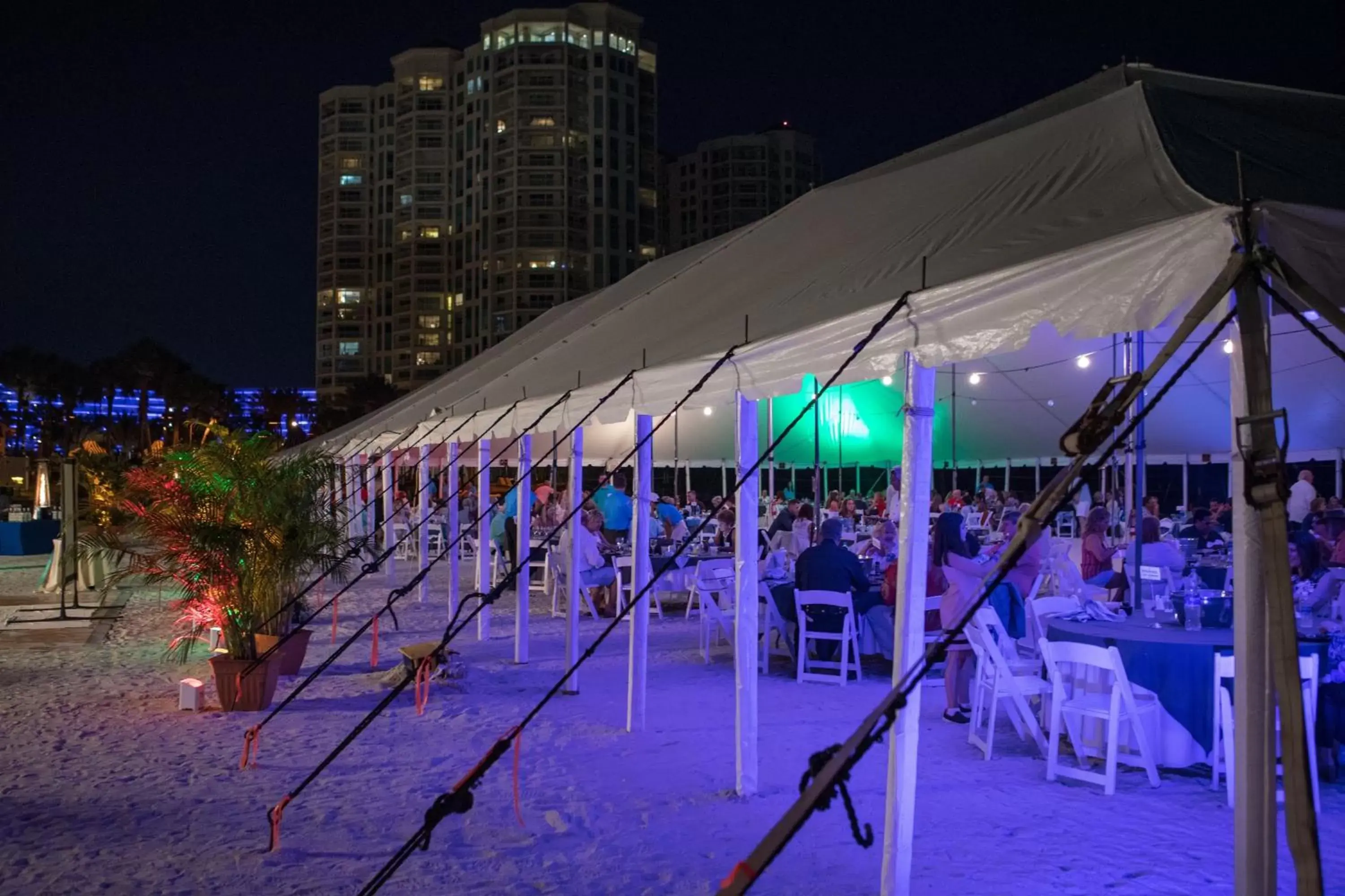 Beach in Sheraton Sand Key Resort