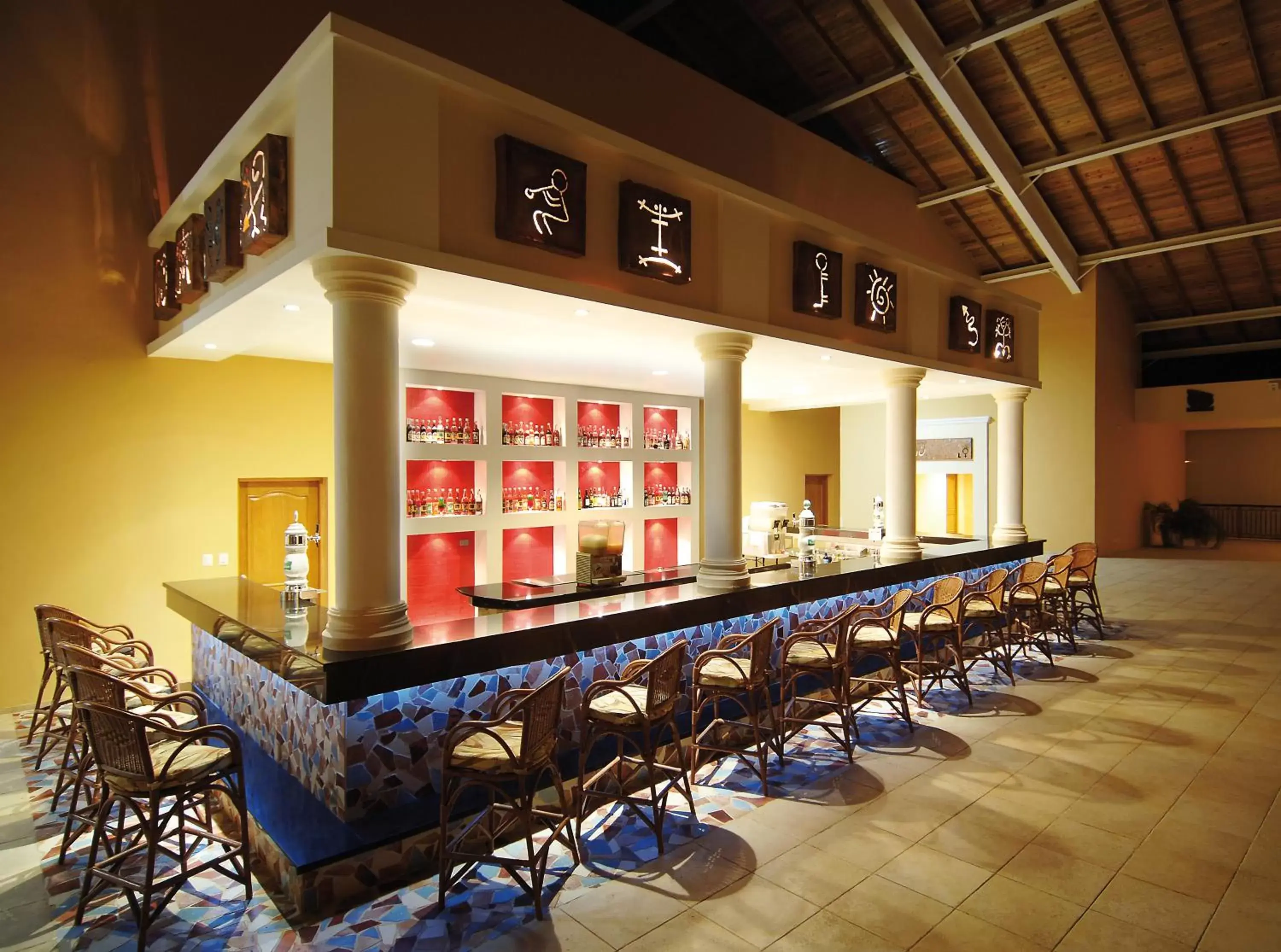 Lounge or bar in Occidental Caribe - All Inclusive Lounge or bar in Occidental Caribe - All Inclusive