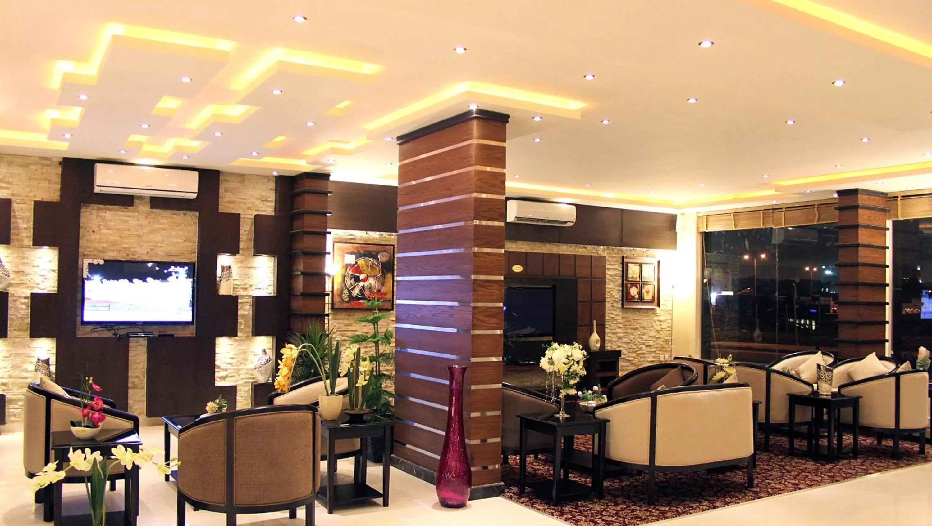 Lobby or reception, Restaurant/Places to Eat in Rest Night Hotel Suites- - AL Nafal