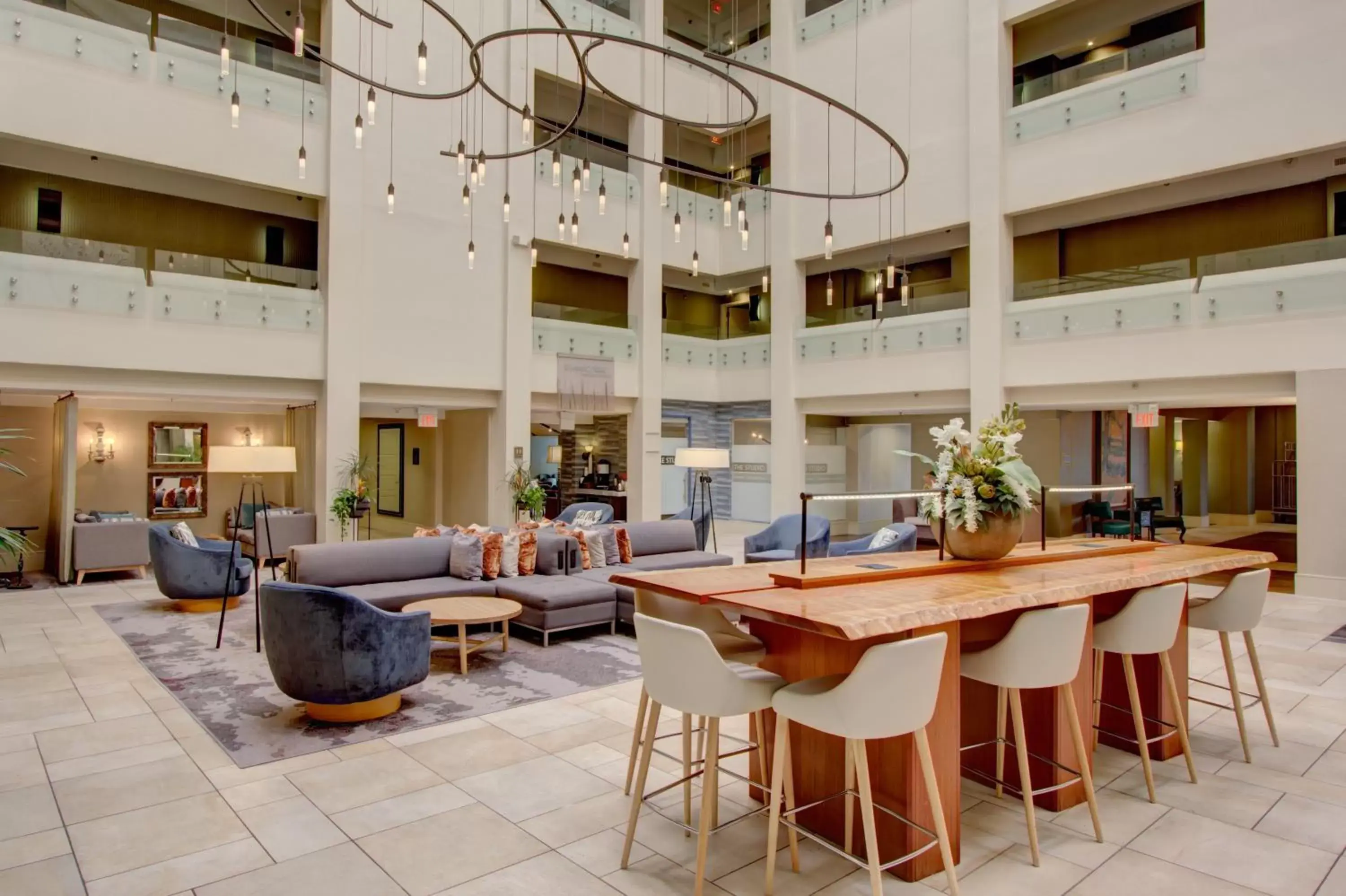 Property building, Lounge/Bar in Crowne Plaza Charleston, an IHG Hotel