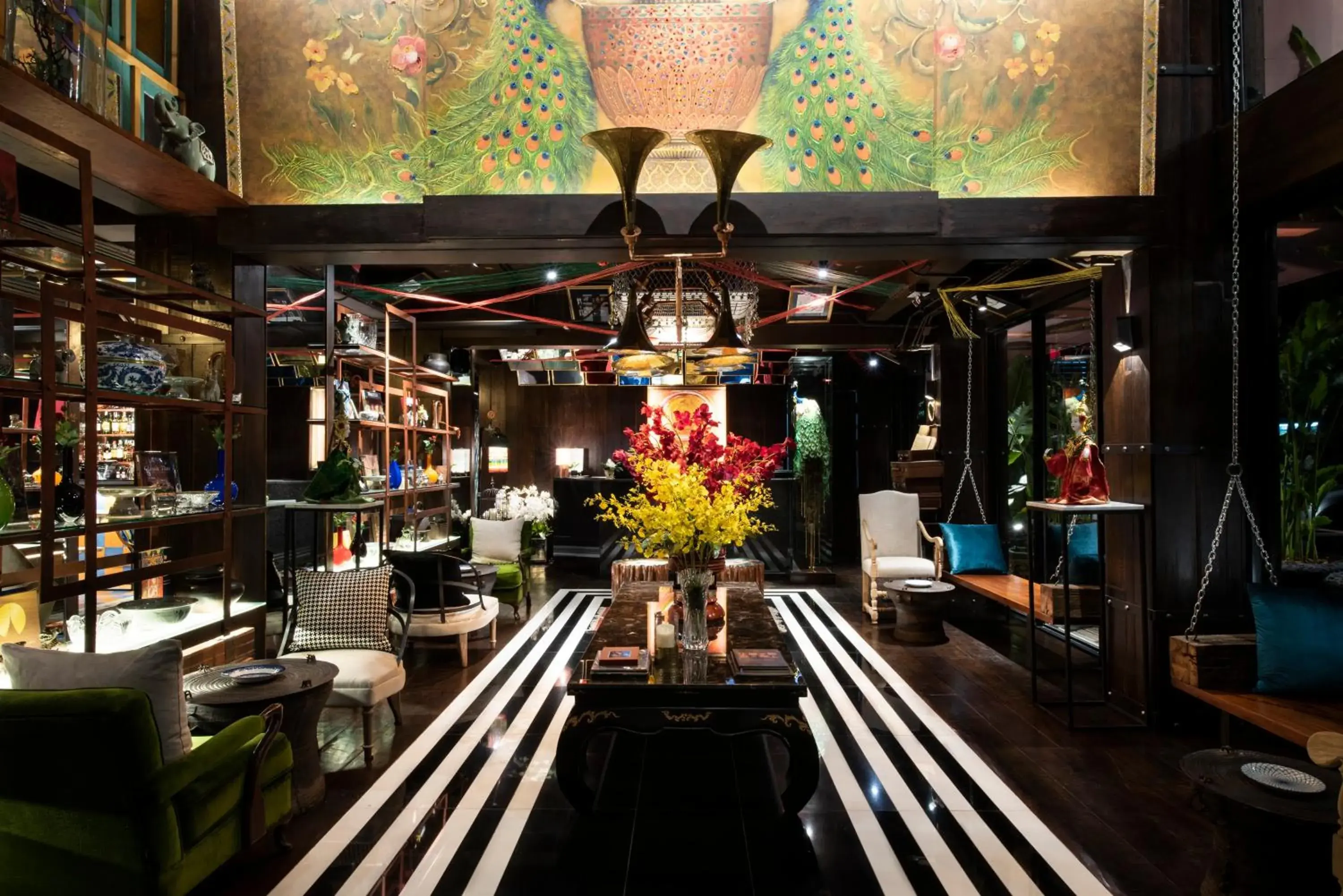 Lobby or reception in Dhevi Bangkok Hotel  (SHA Extra Plus)