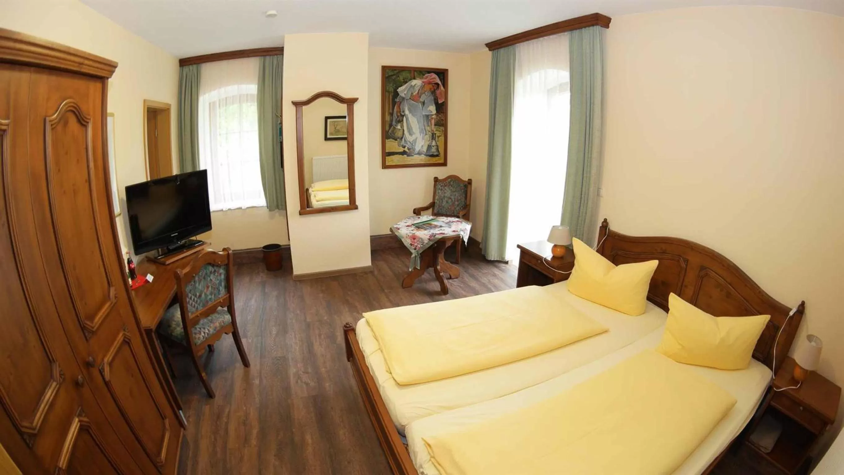 Photo of the whole room in Hotel und Restaurant Rittergut Kreipitzsch