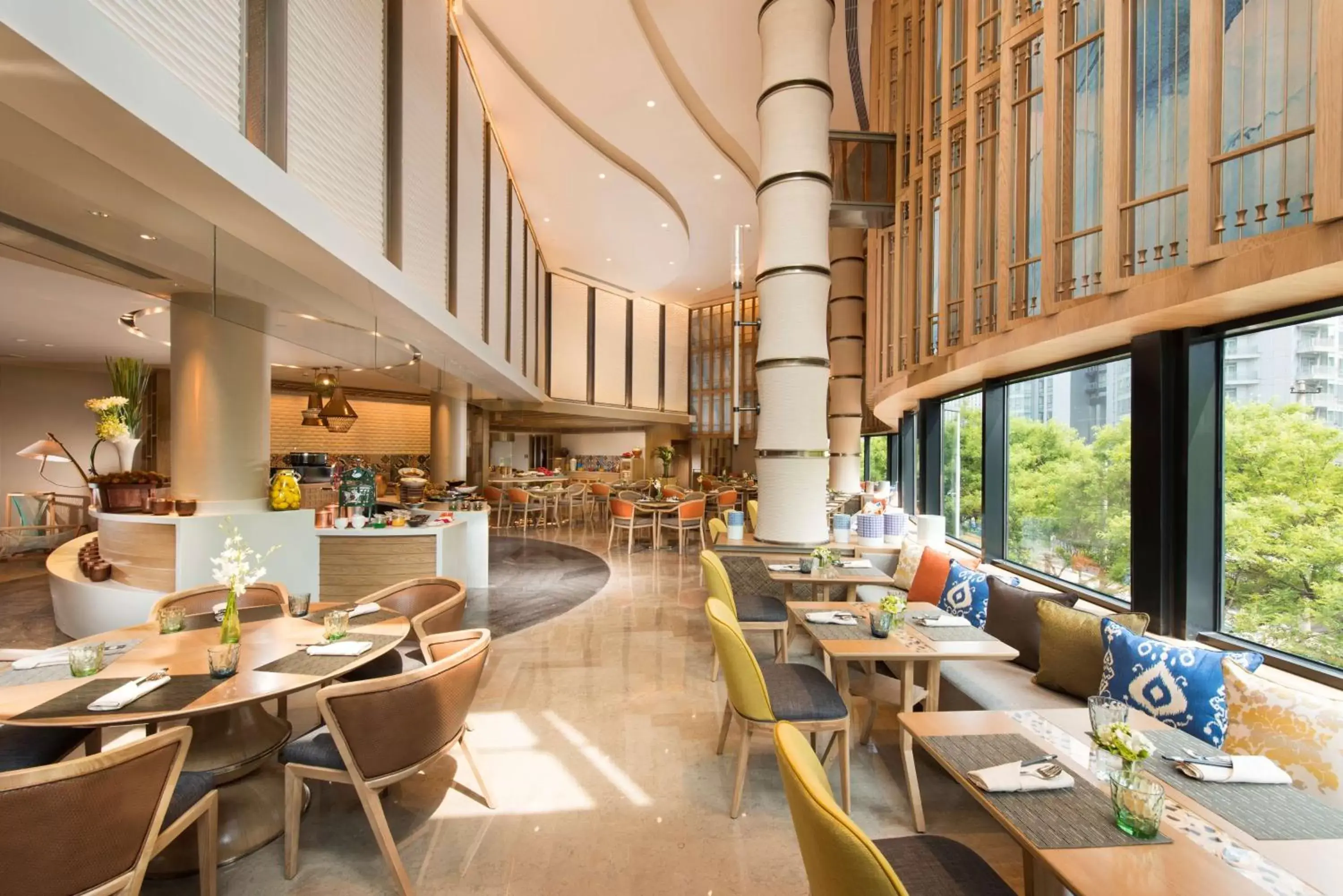 Dining area, Restaurant/Places to Eat in Hilton Beijing Hotel