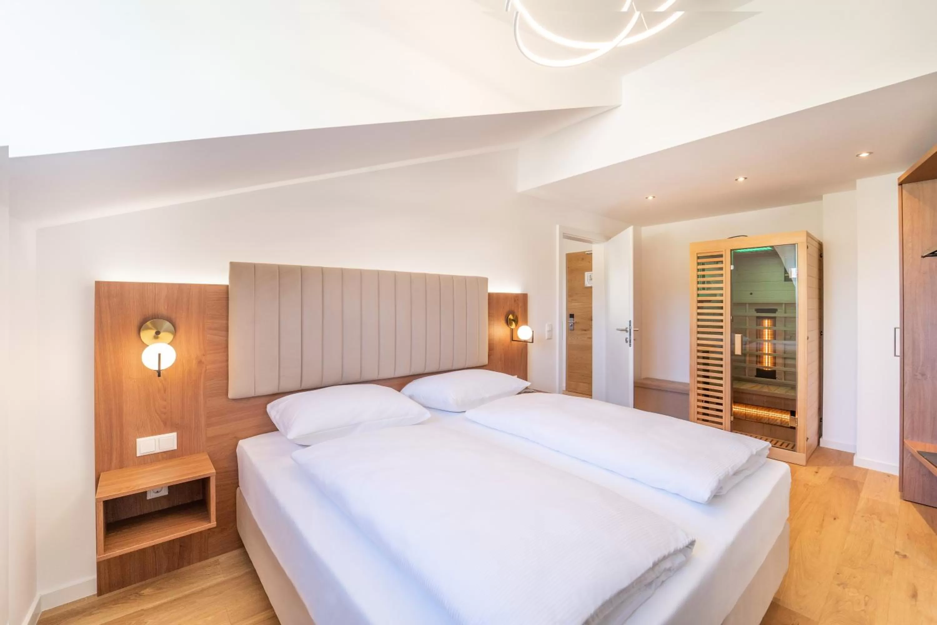 Bedroom, Bed in das mondsee