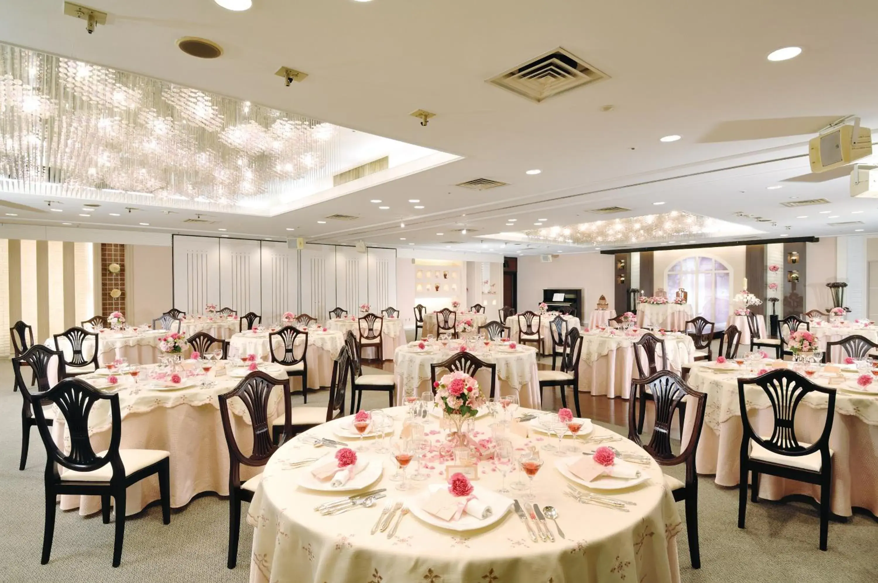 Banquet/Function facilities, Restaurant/Places to Eat in HOTEL emisia TOKYO TACHIKAWA