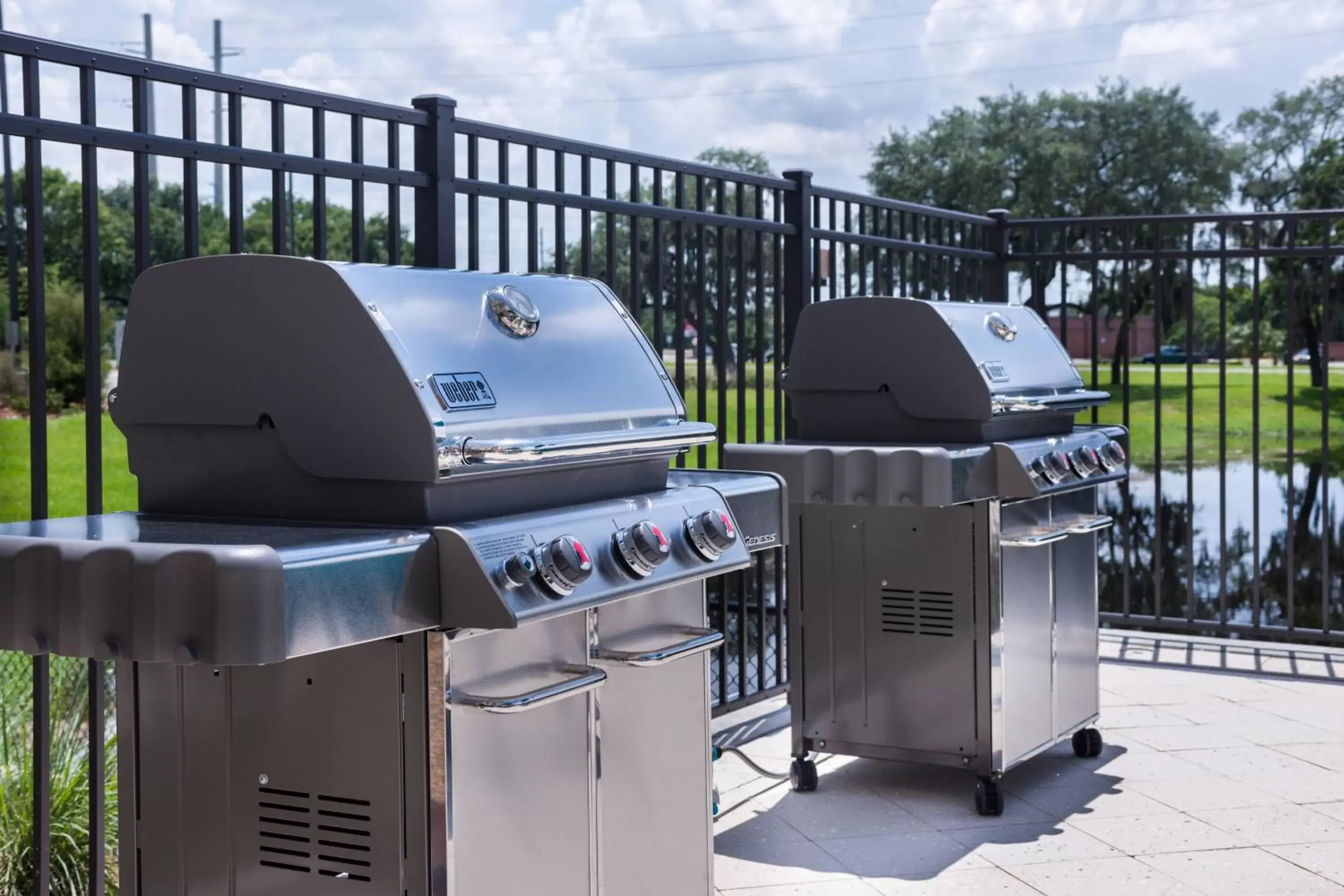 Restaurant/places to eat, BBQ Facilities in Fairfield Inn & Suites by Marriott Orlando East/UCF Area