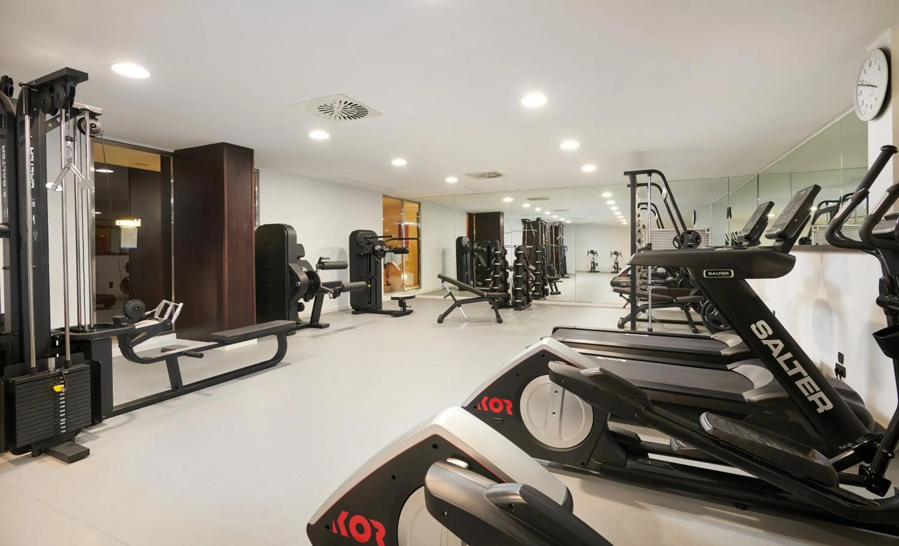 Fitness centre/facilities in Hipotels Mediterraneo Hotel - Adults Only