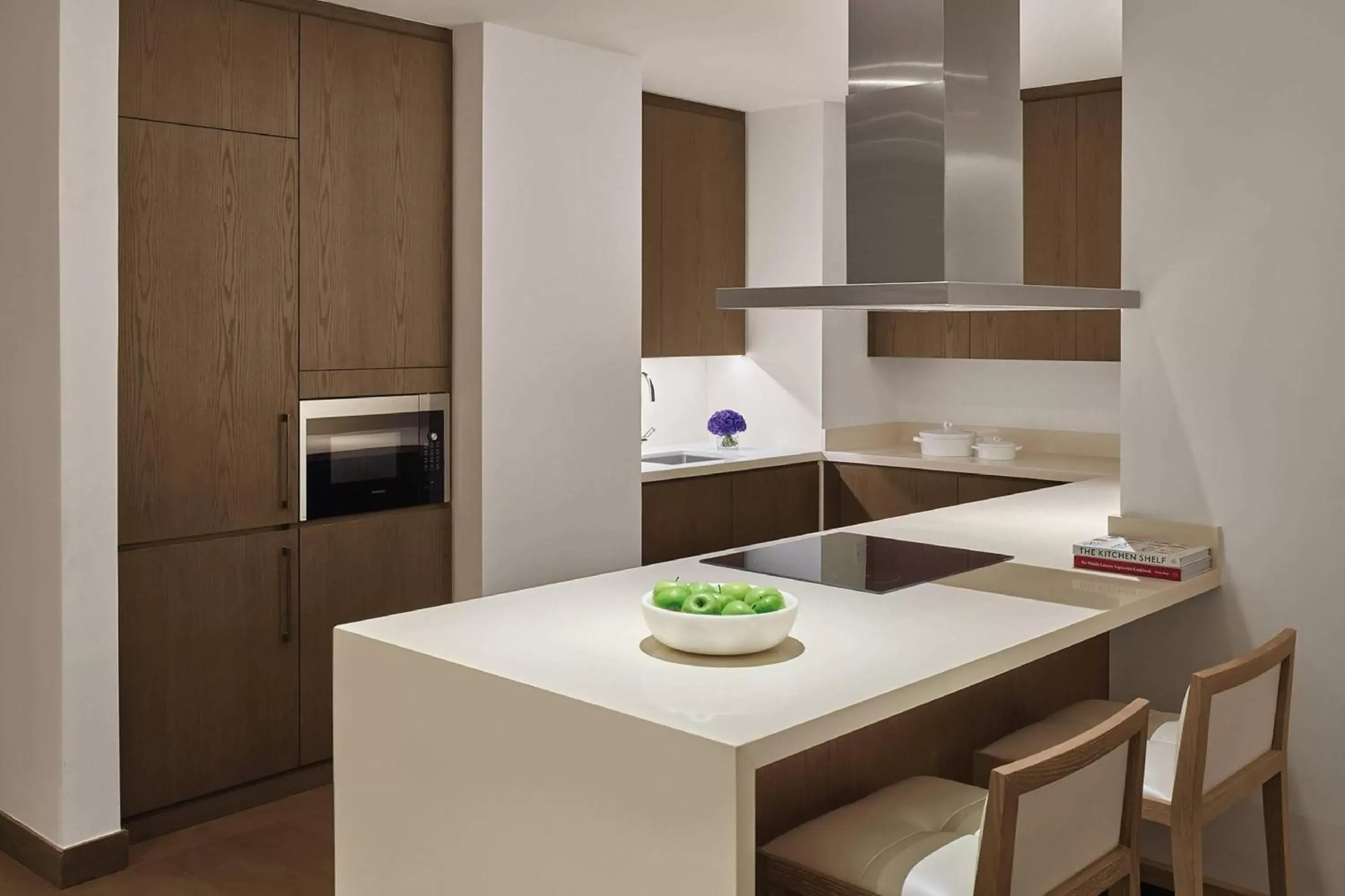 Bedroom, Kitchen/Kitchenette in The Abu Dhabi EDITION