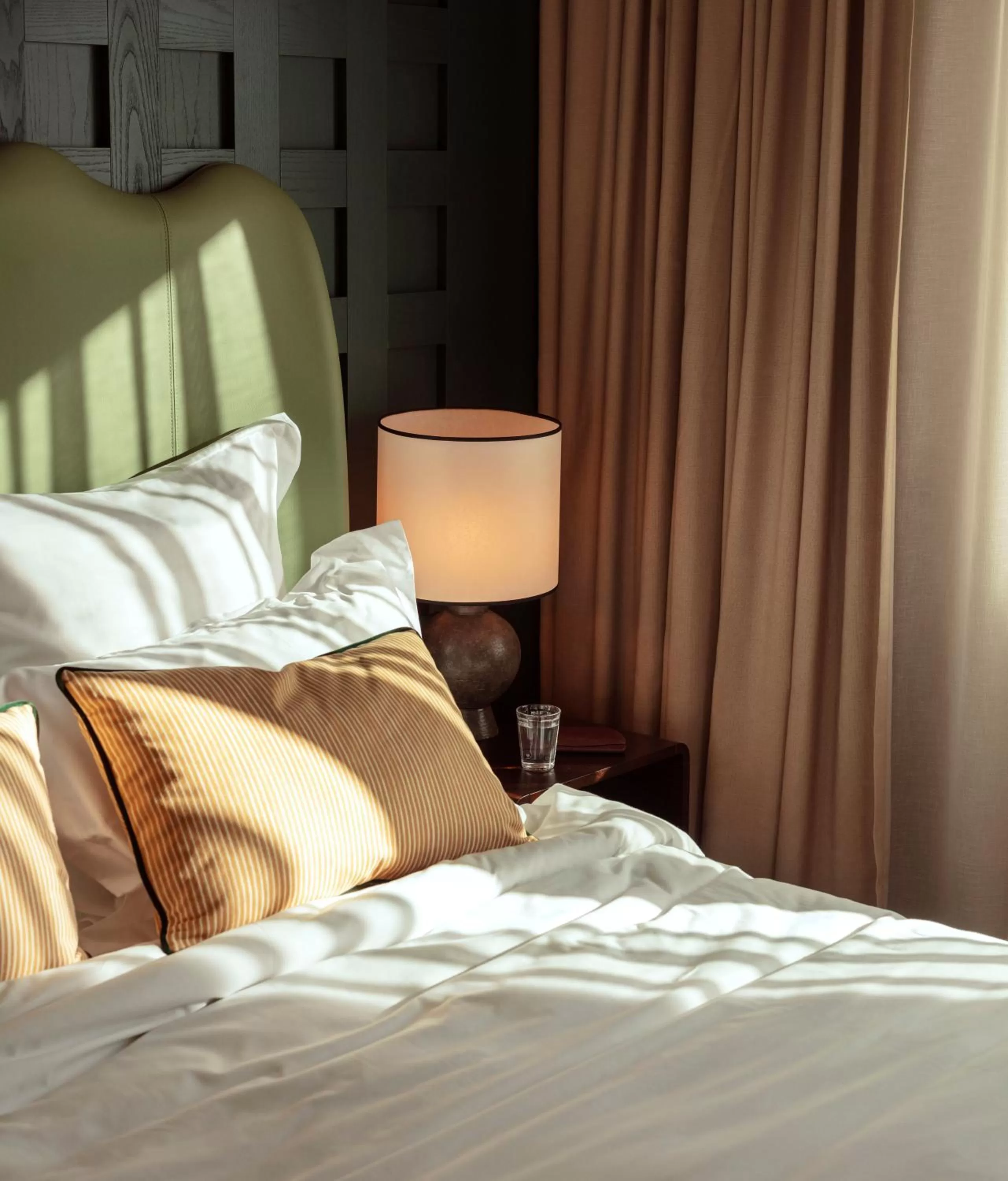 Bedroom, Bed in The Hoxton, Rome