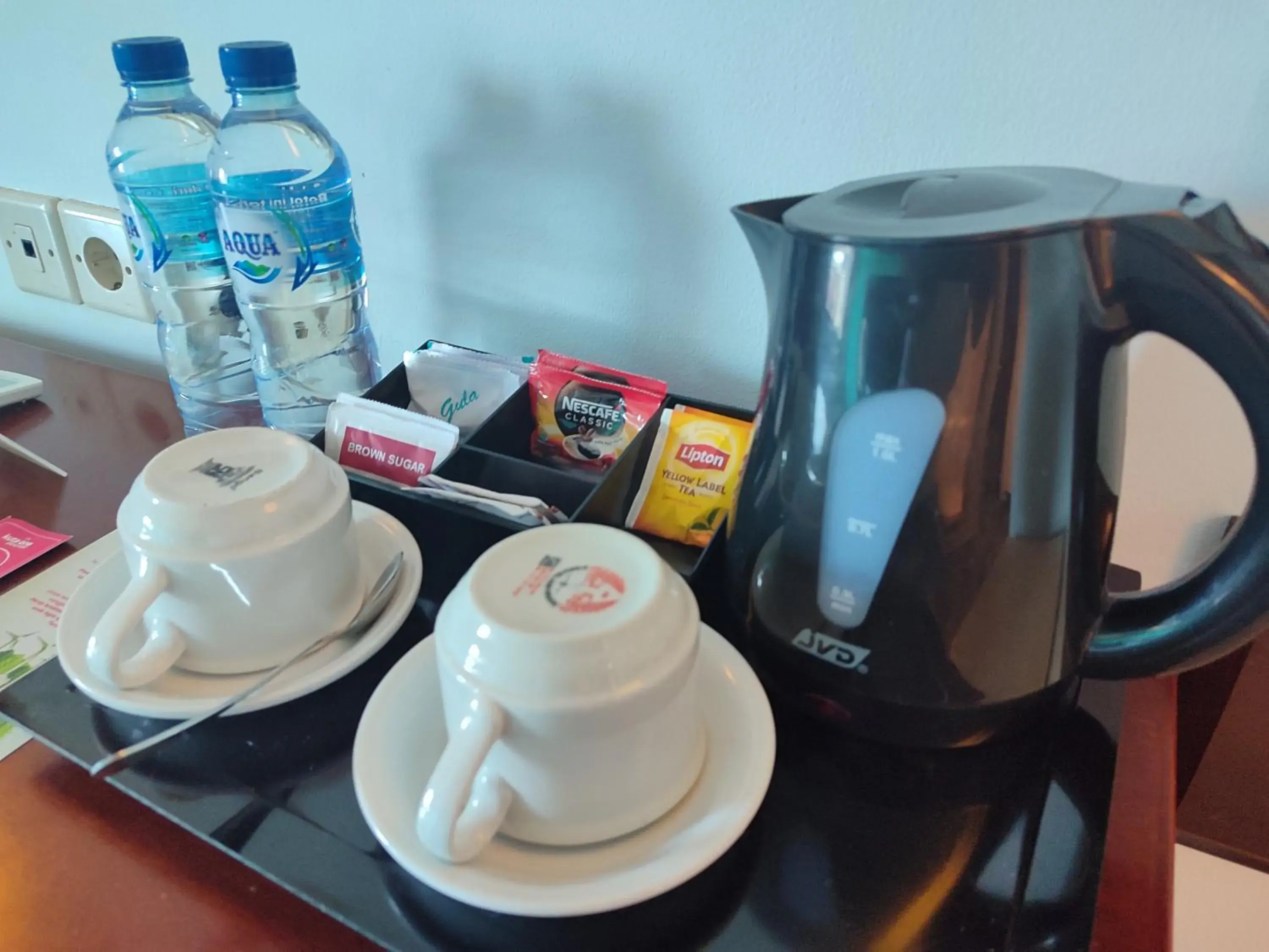 Coffee/tea facilities in Maharani Beach Hotel