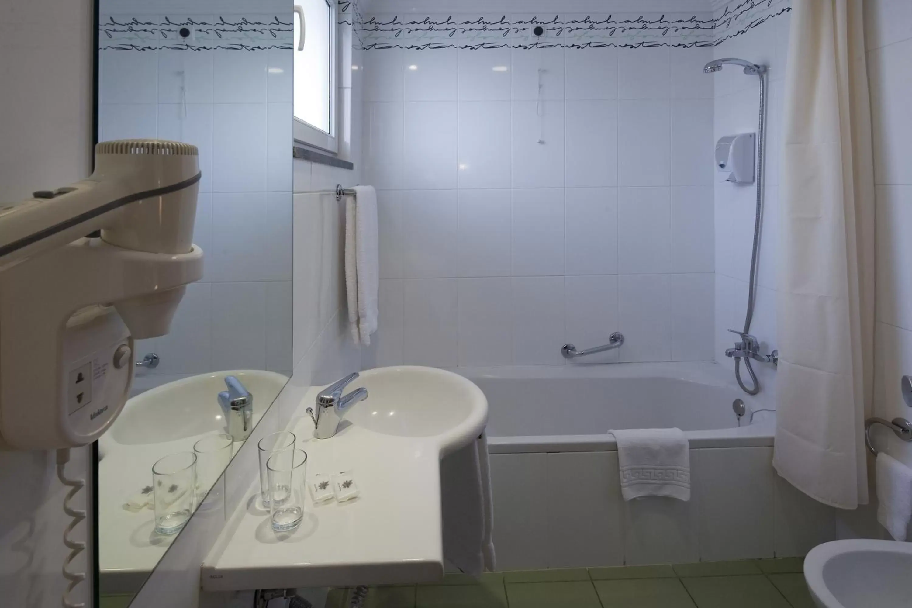 Bathroom in Hotel Orquidea