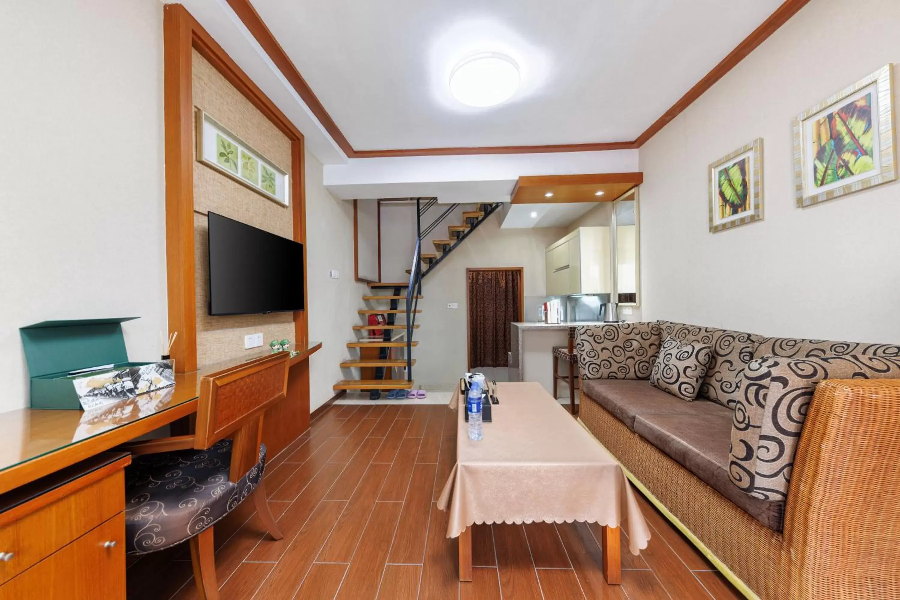 Living room, Seating Area in Sunflower Hotel & Residence, Shenzhen