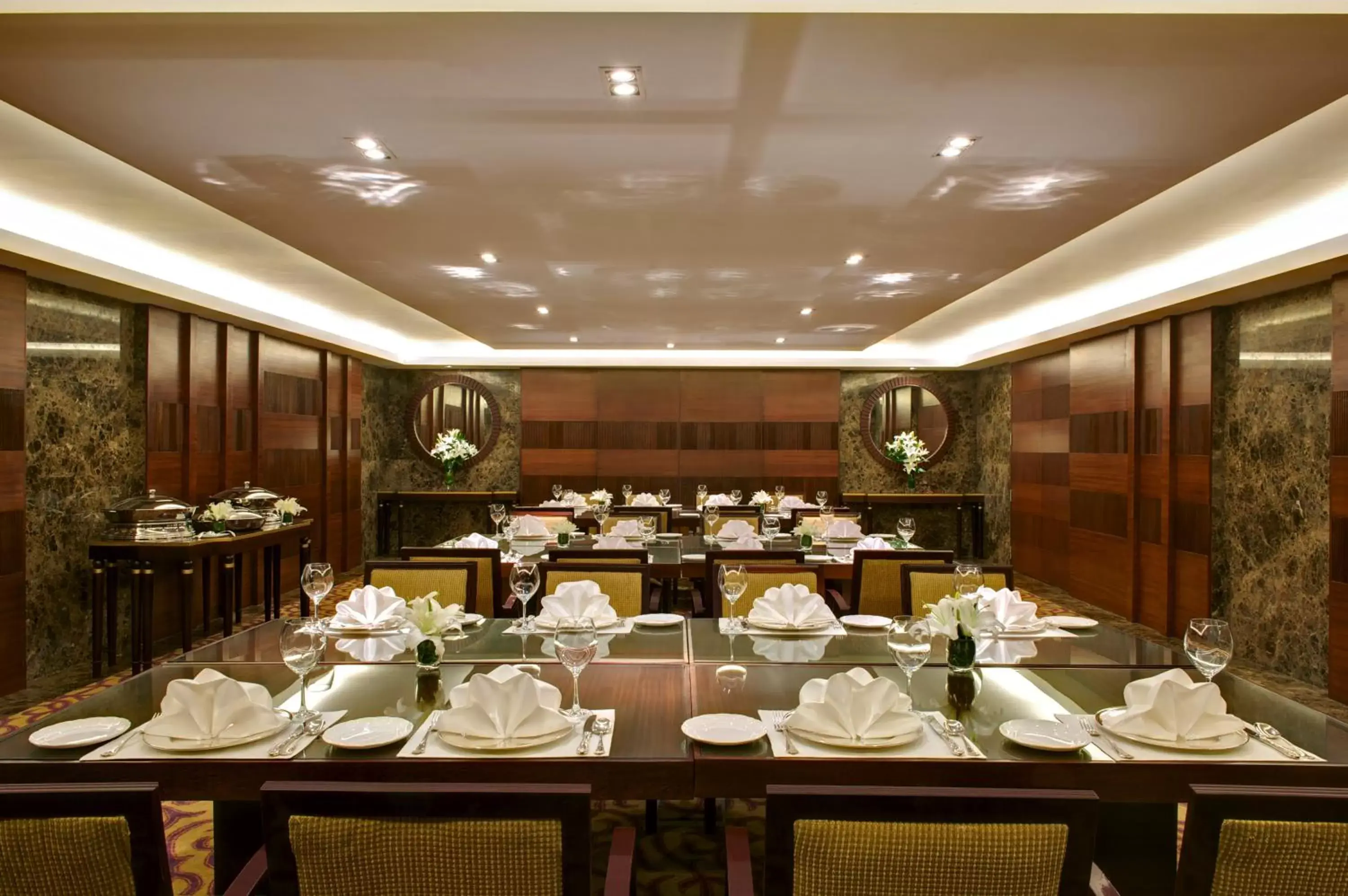 Restaurant/Places to Eat in Taj Coromandel