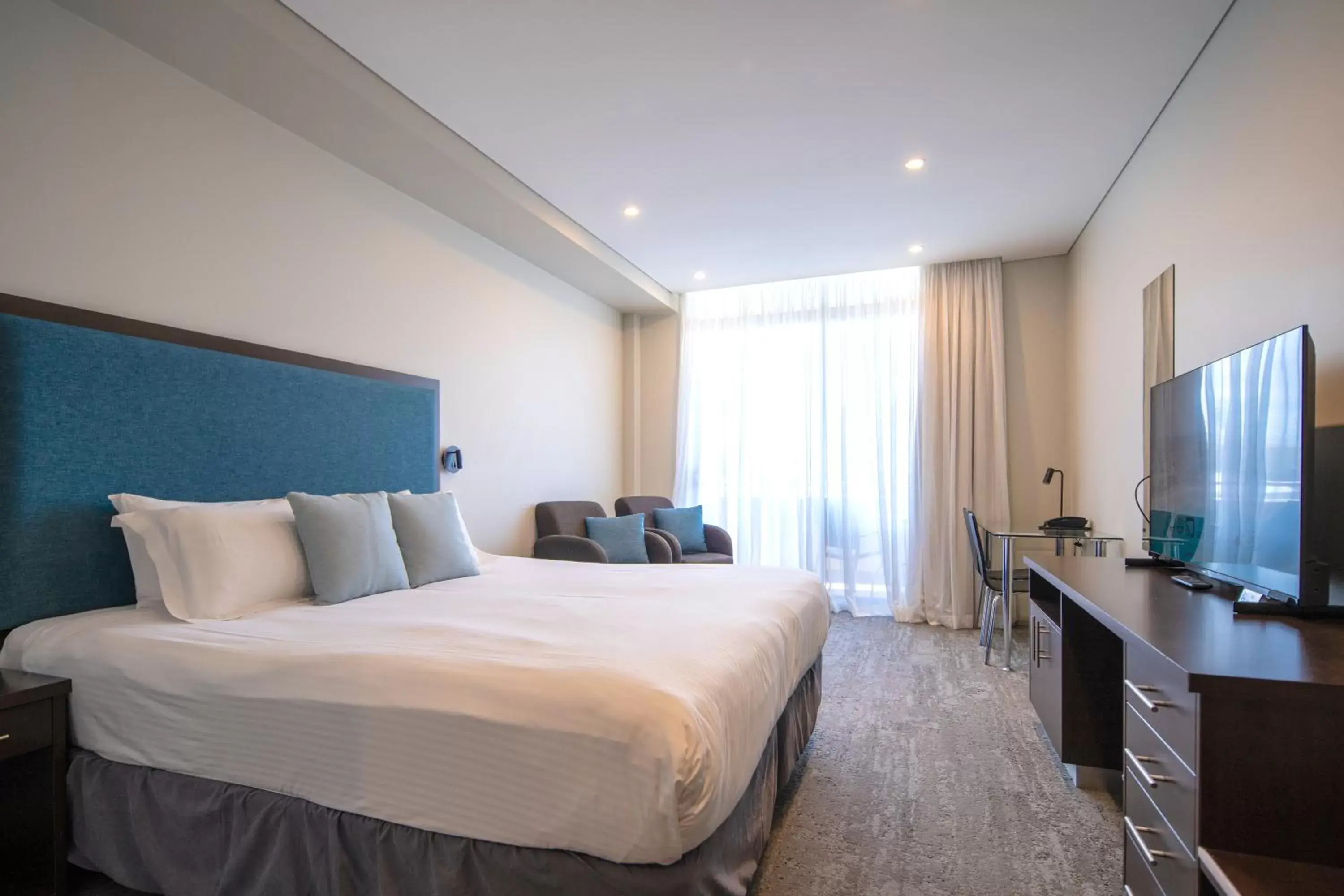 Bedroom, Bed in Mercure Centro Port Macquarie Bedroom, Bed in Mercure Centro Port Macquarie