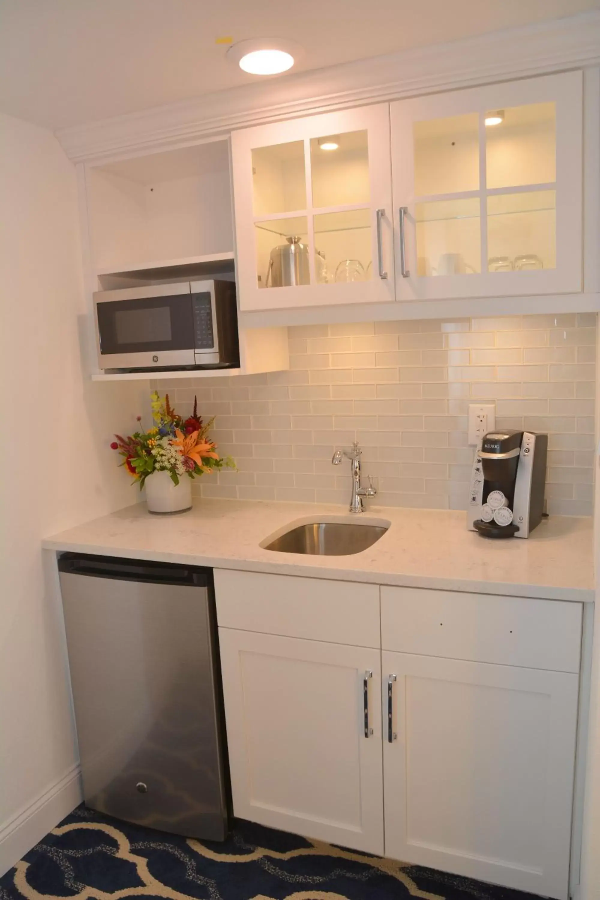 Coffee/tea facilities, Kitchen/Kitchenette in ICONA Cape May