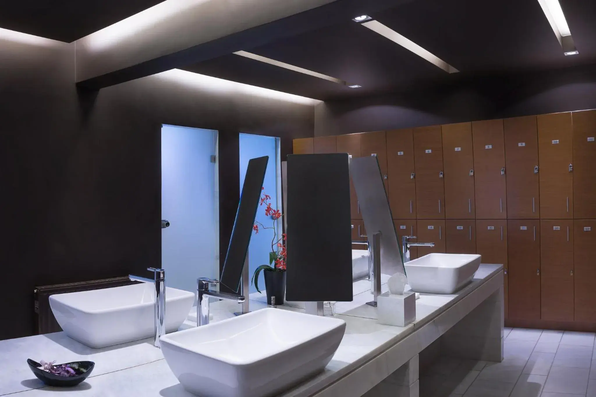 Bathroom in Esperos Palace Luxury & Spa Hotel