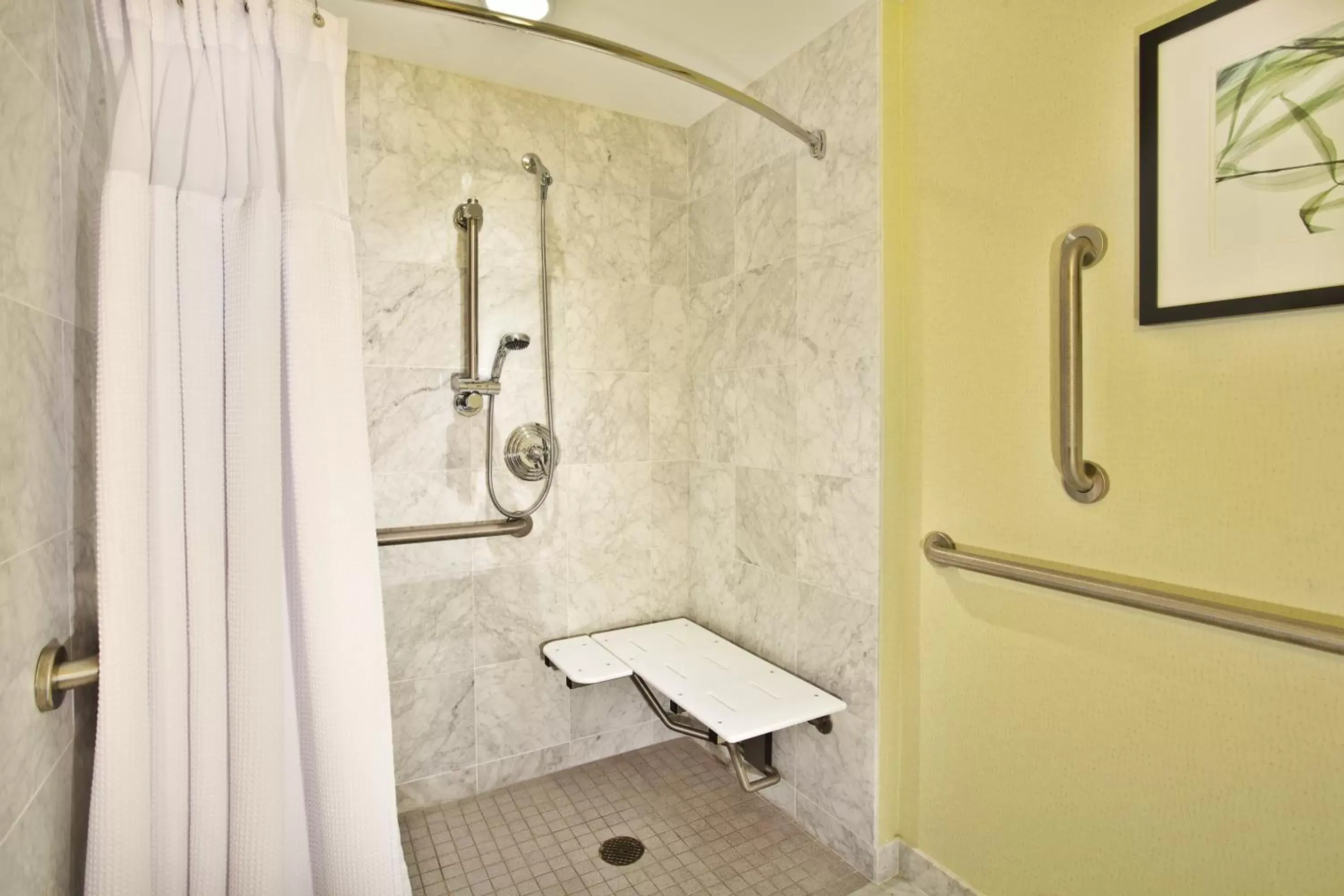 King Room with Roll-In Shower - Hearing Accesible in Crowne Plaza Lansing West, an IHG Hotel King Room with Roll-In Shower - Hearing Accesible in Crowne Plaza Lansing West, an IHG Hotel