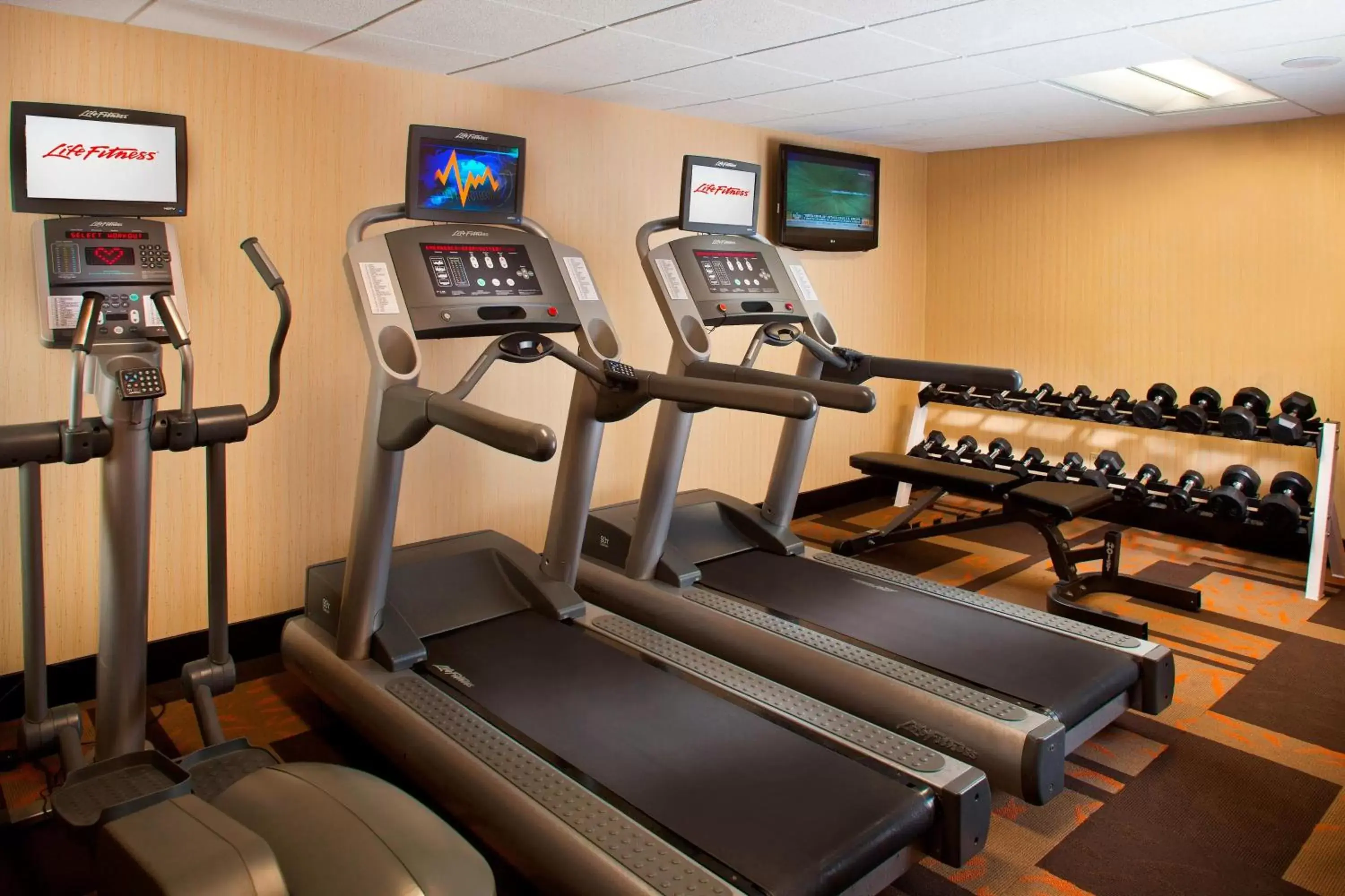 Fitness centre/facilities, Fitness Center/Facilities in Courtyard by Marriott Little Rock West