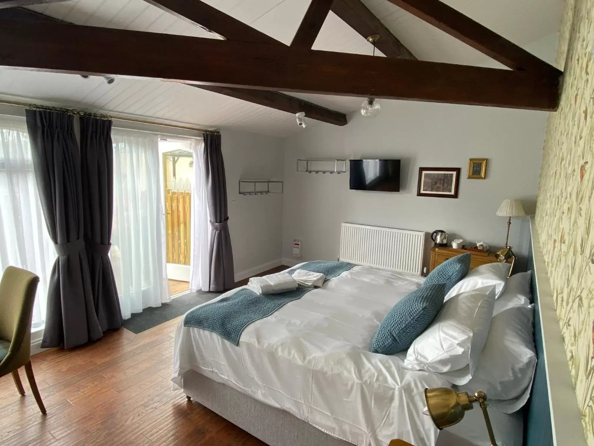 Bedroom in Three Bishops Inn