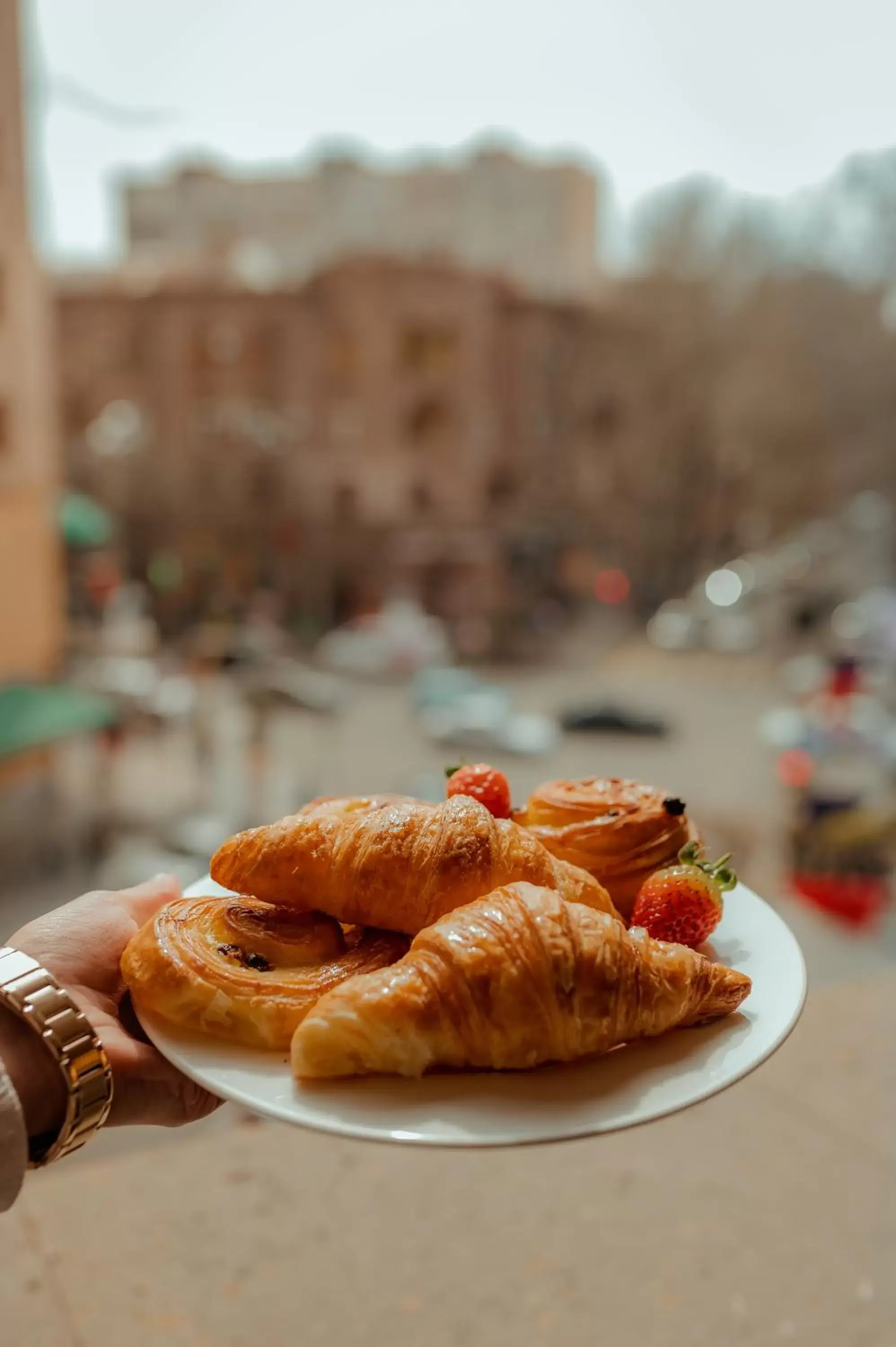 Property building, Food in Paris Hotel Yerevan