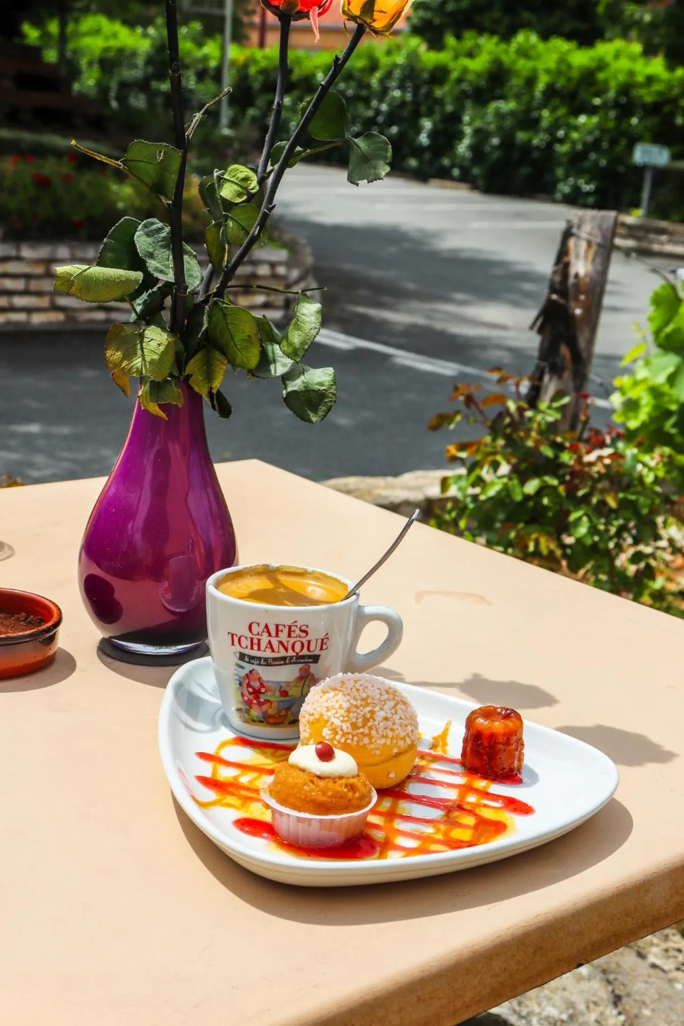 Food and drinks in Kyriad Direct Roanne Hôtel