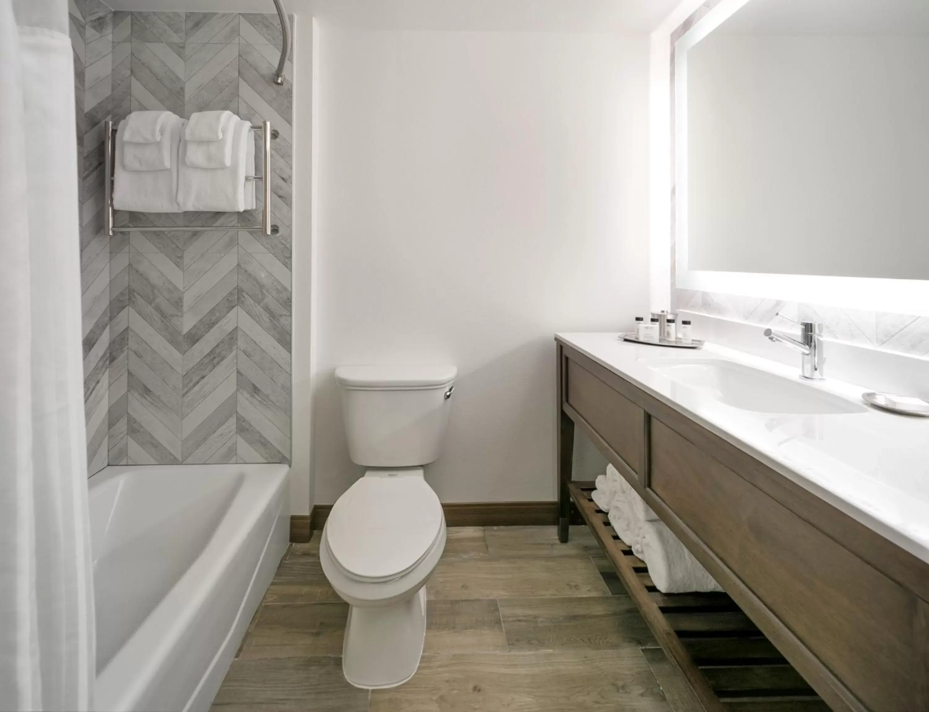 Bathroom in Sandcastle Hotel on the Beach