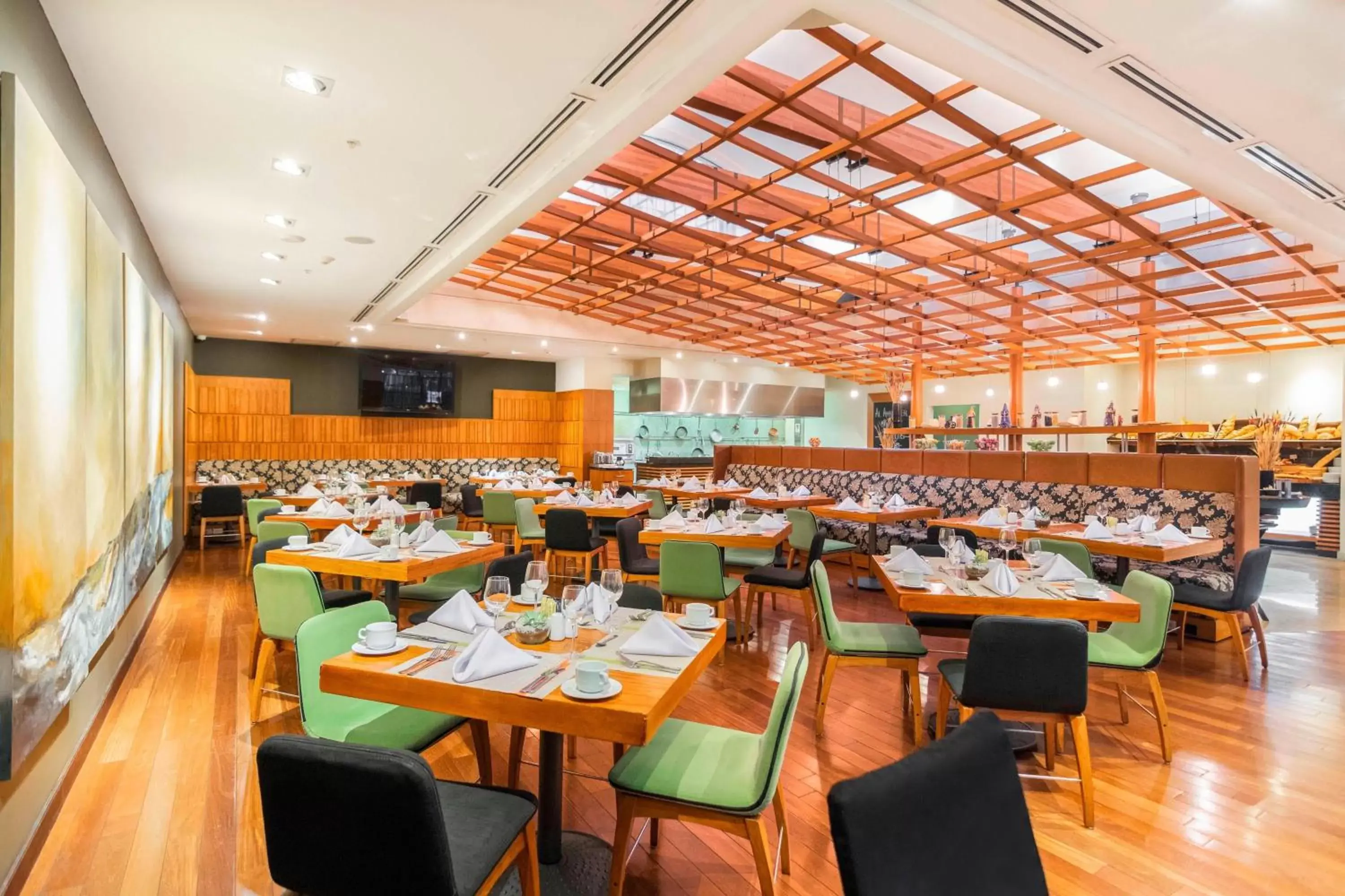 Restaurant/Places to Eat in Sheraton Quito