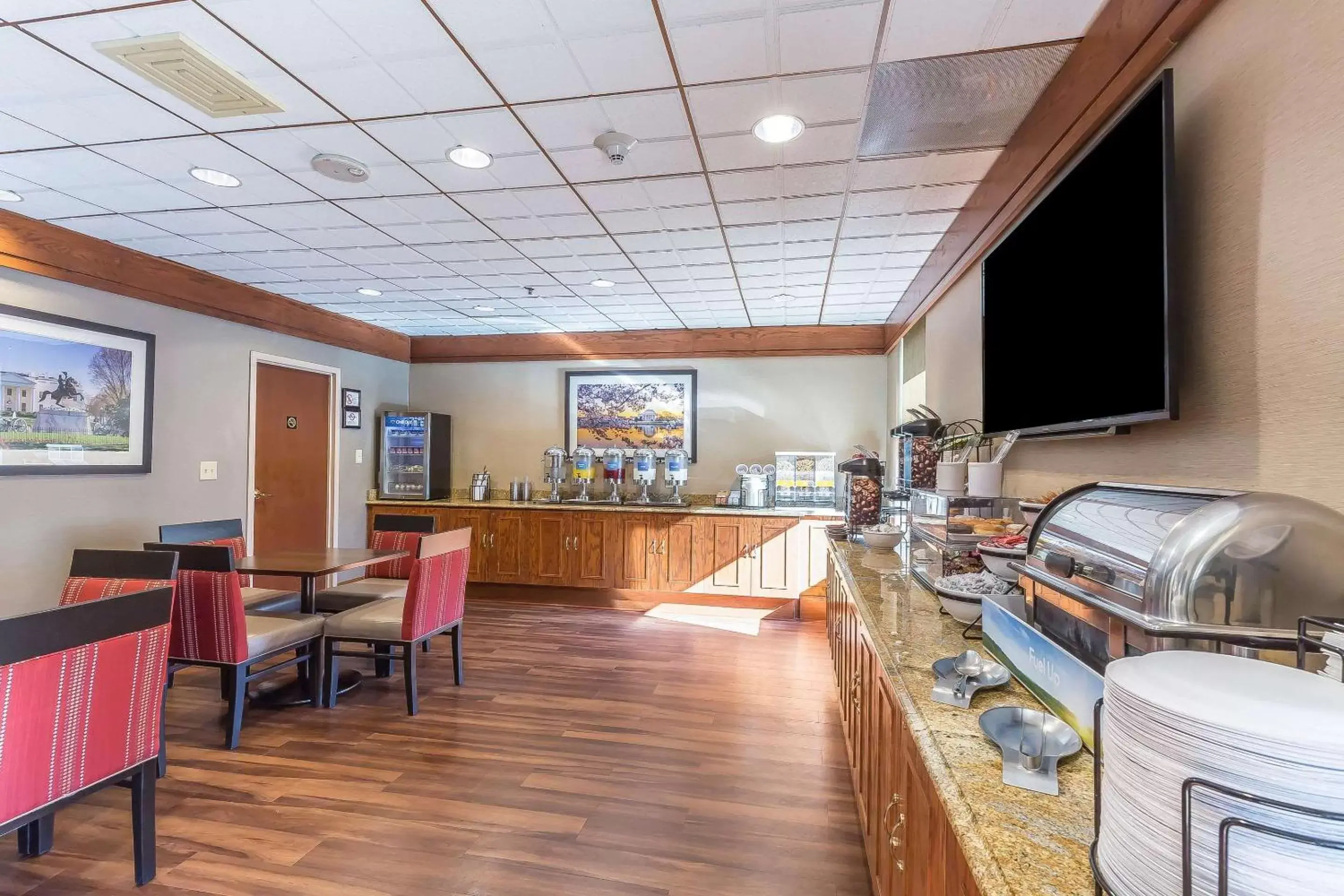 Restaurant/Places to Eat in Comfort Inn Shady Grove - Gaithersburg - Rockville