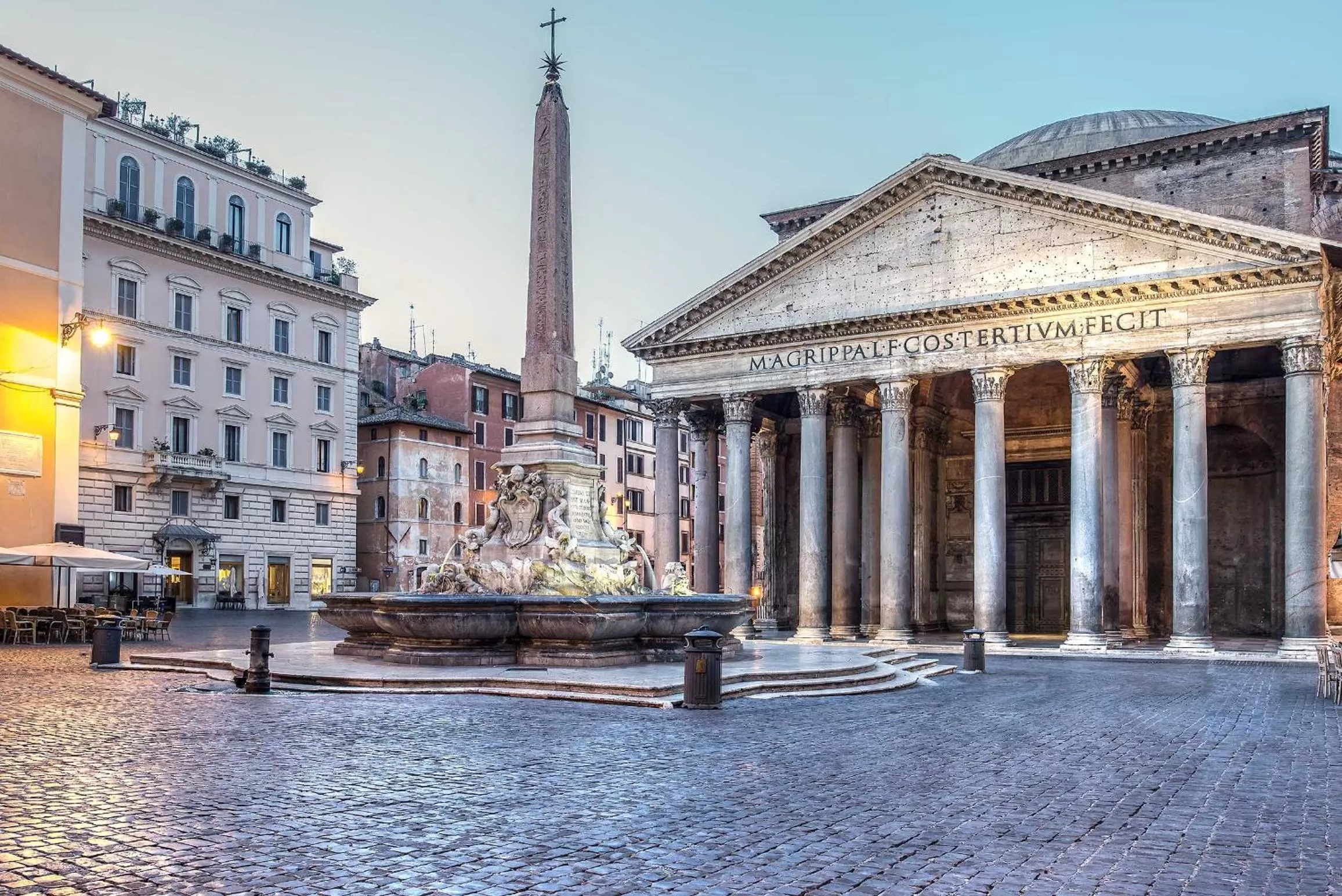 Nearby landmark in Albergo del Senato