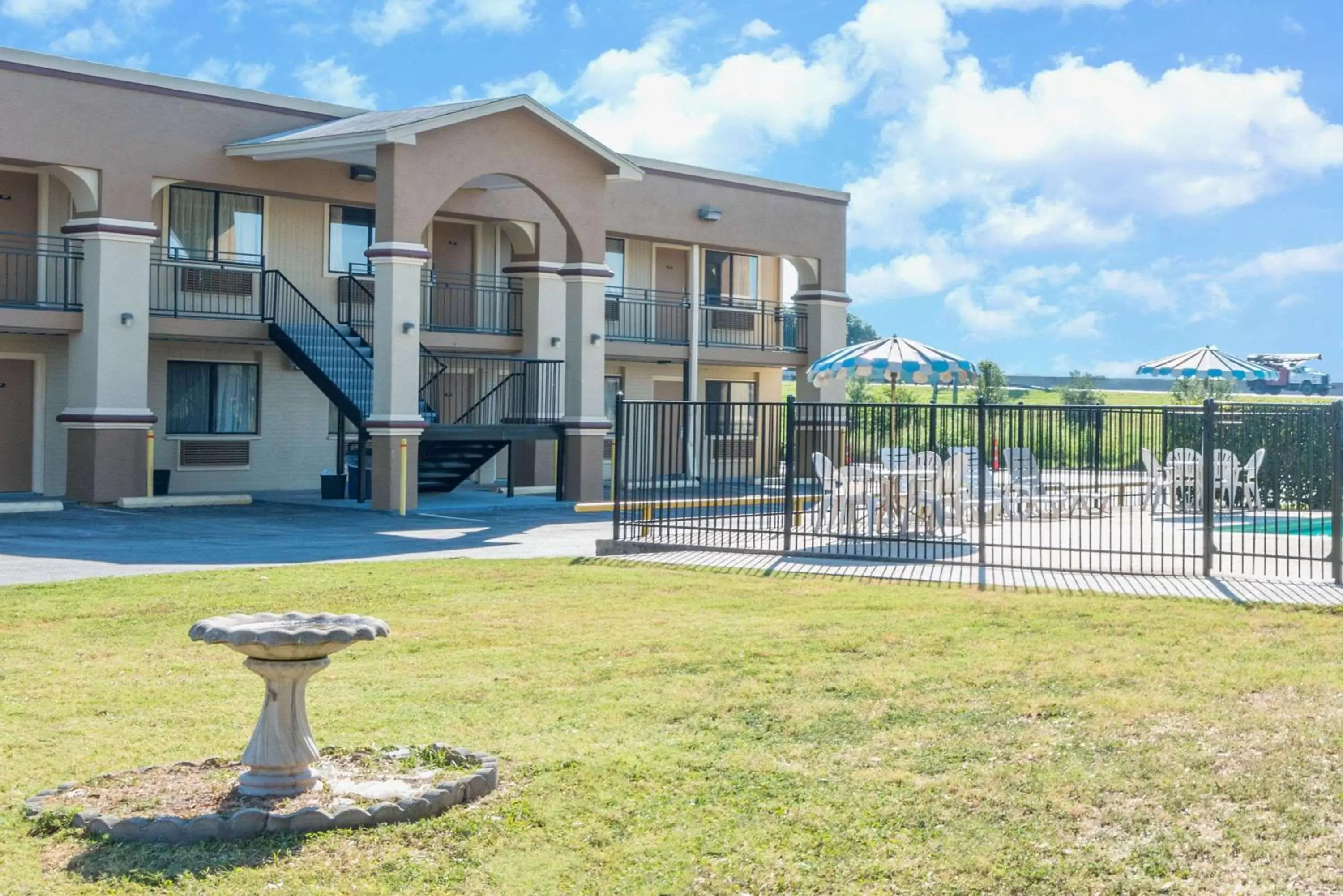 Days Inn by Wyndham San Marcos Days Inn by Wyndham San Marcos