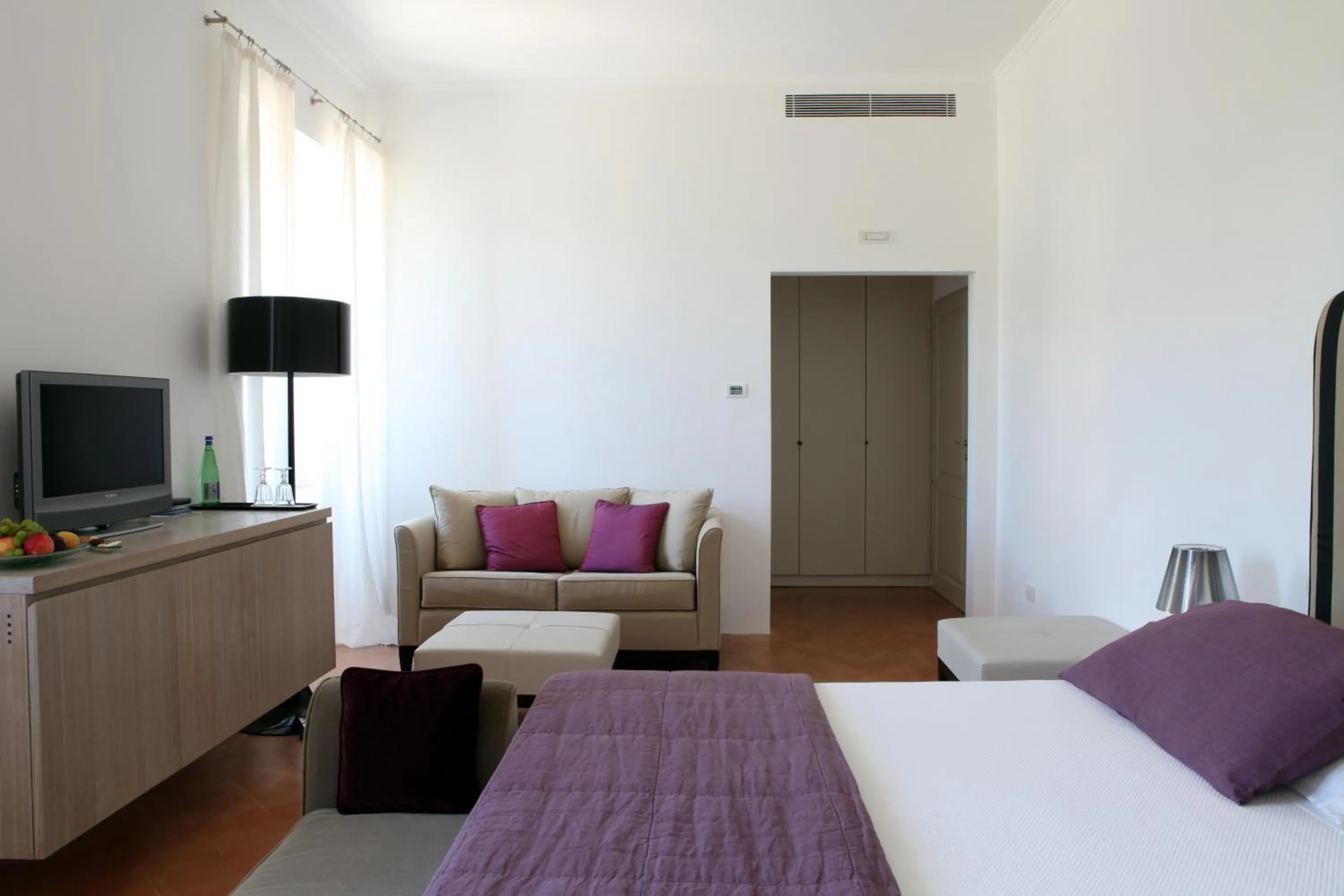 Bedroom, Bed in Villa Paola