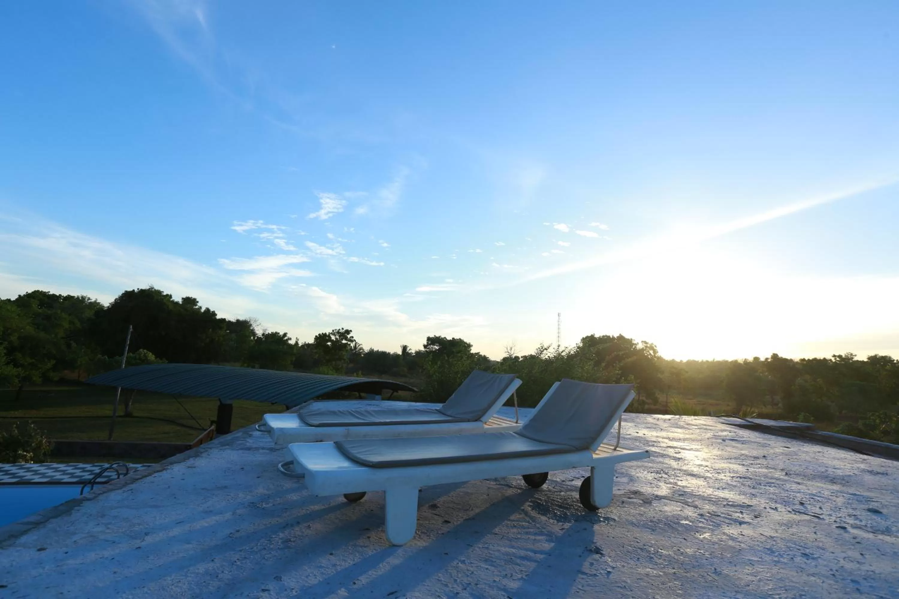 Area and facilities in Eco Hotel Black & White - Anuradhapura