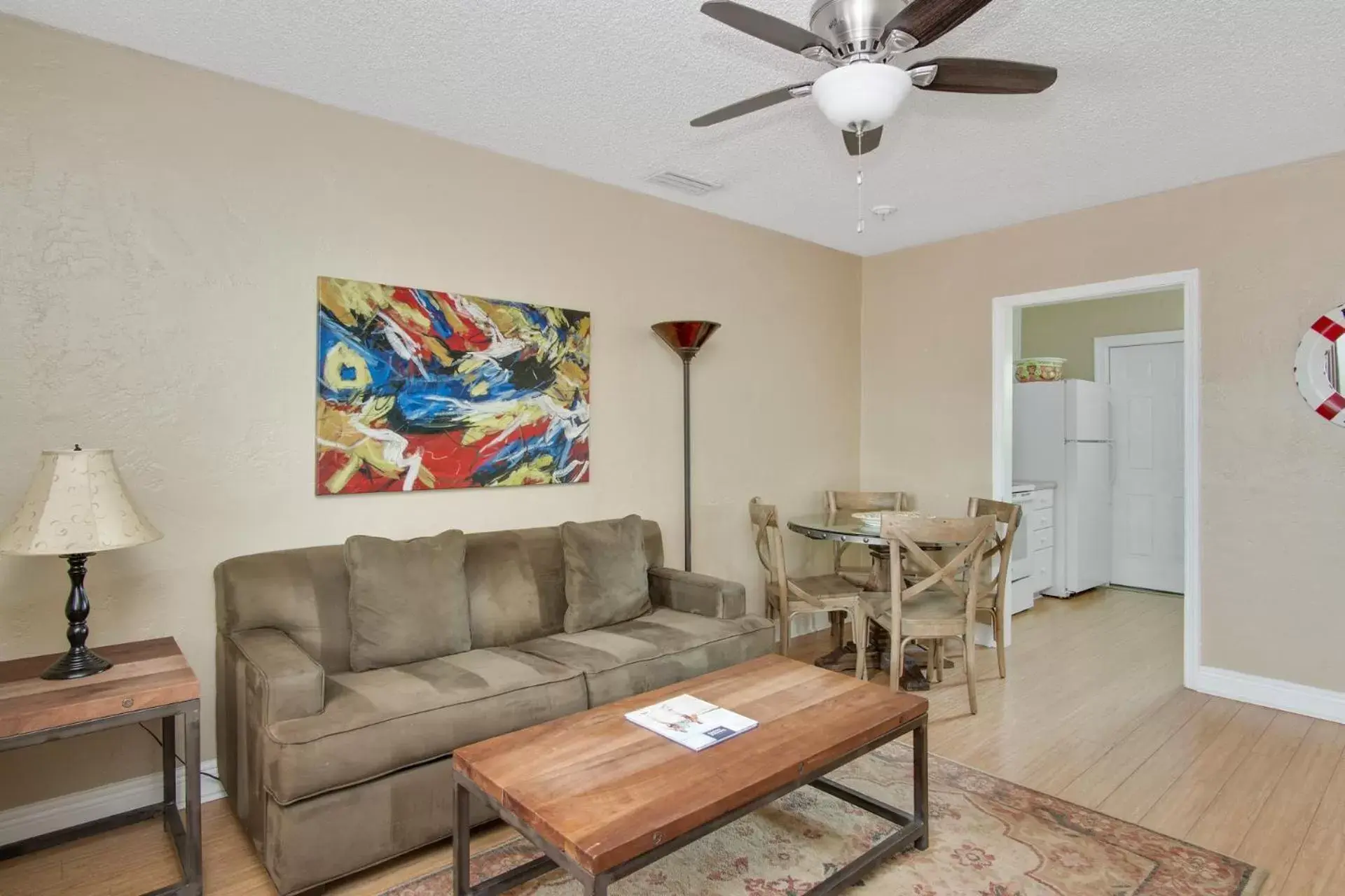 Living room, Seating Area in Beach Place Guesthouses