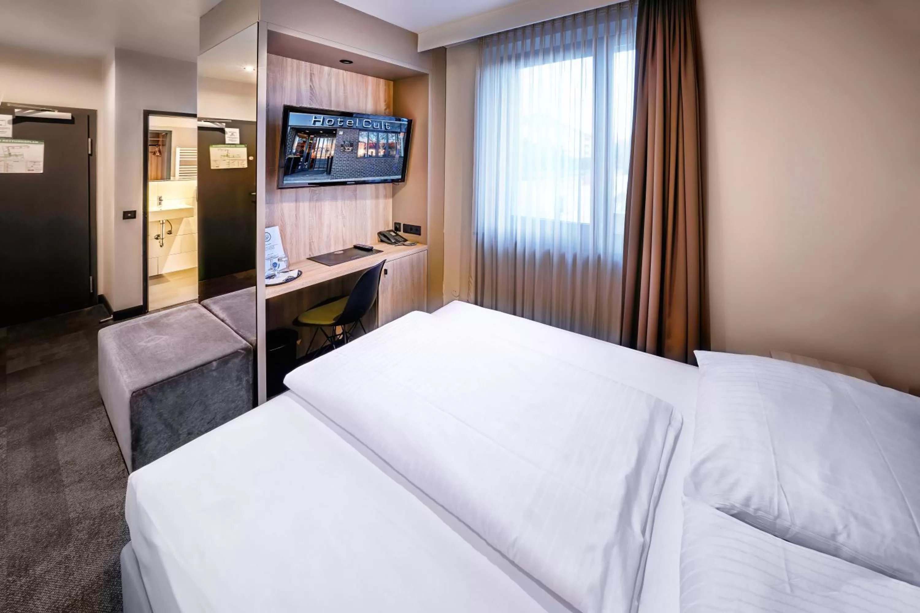 Bed in Hotel Cult Frankfurt City