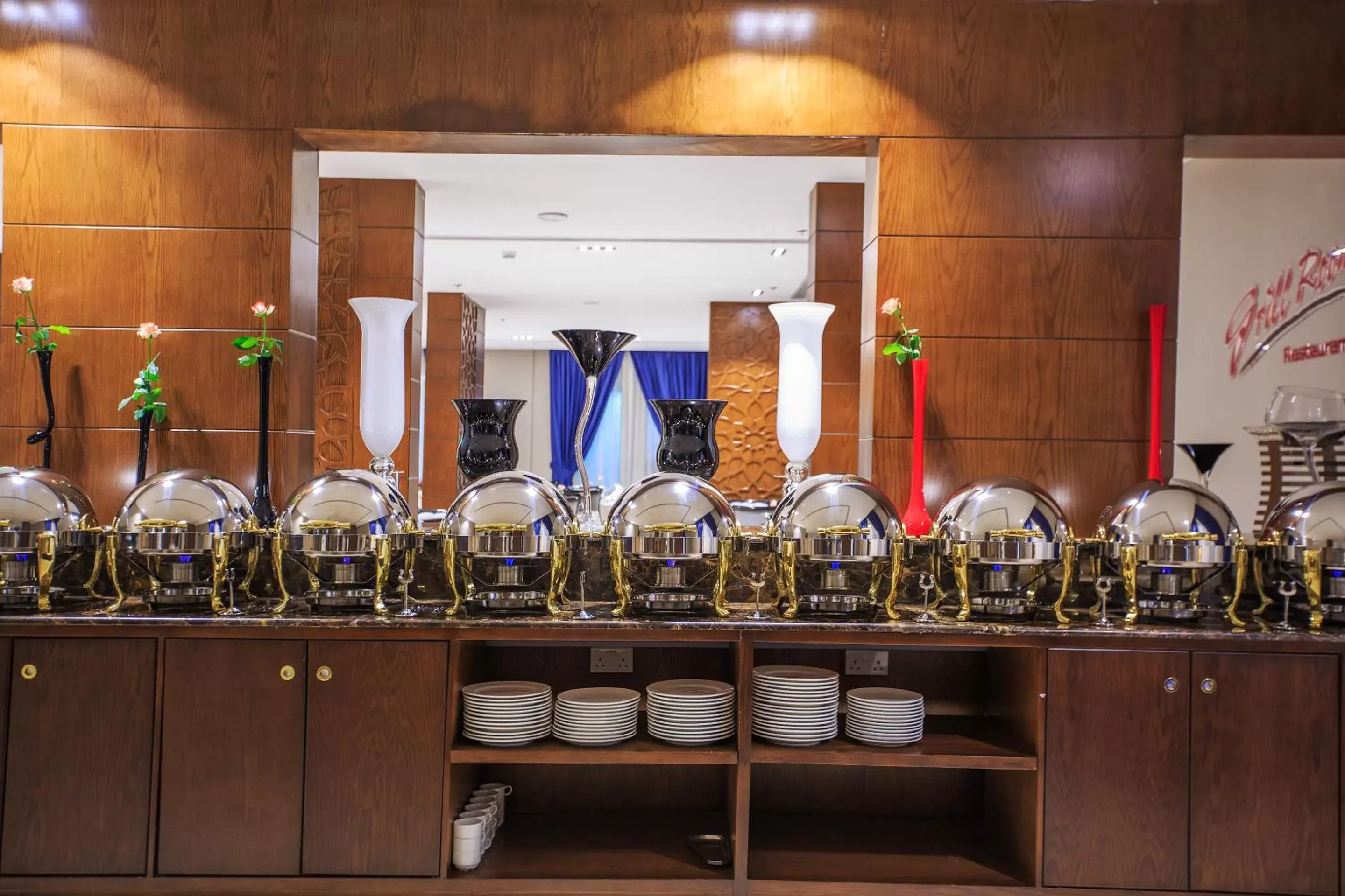 Restaurant/places to eat in Swiss In Tabuk Hotel Restaurant/places to eat in Swiss In Tabuk Hotel