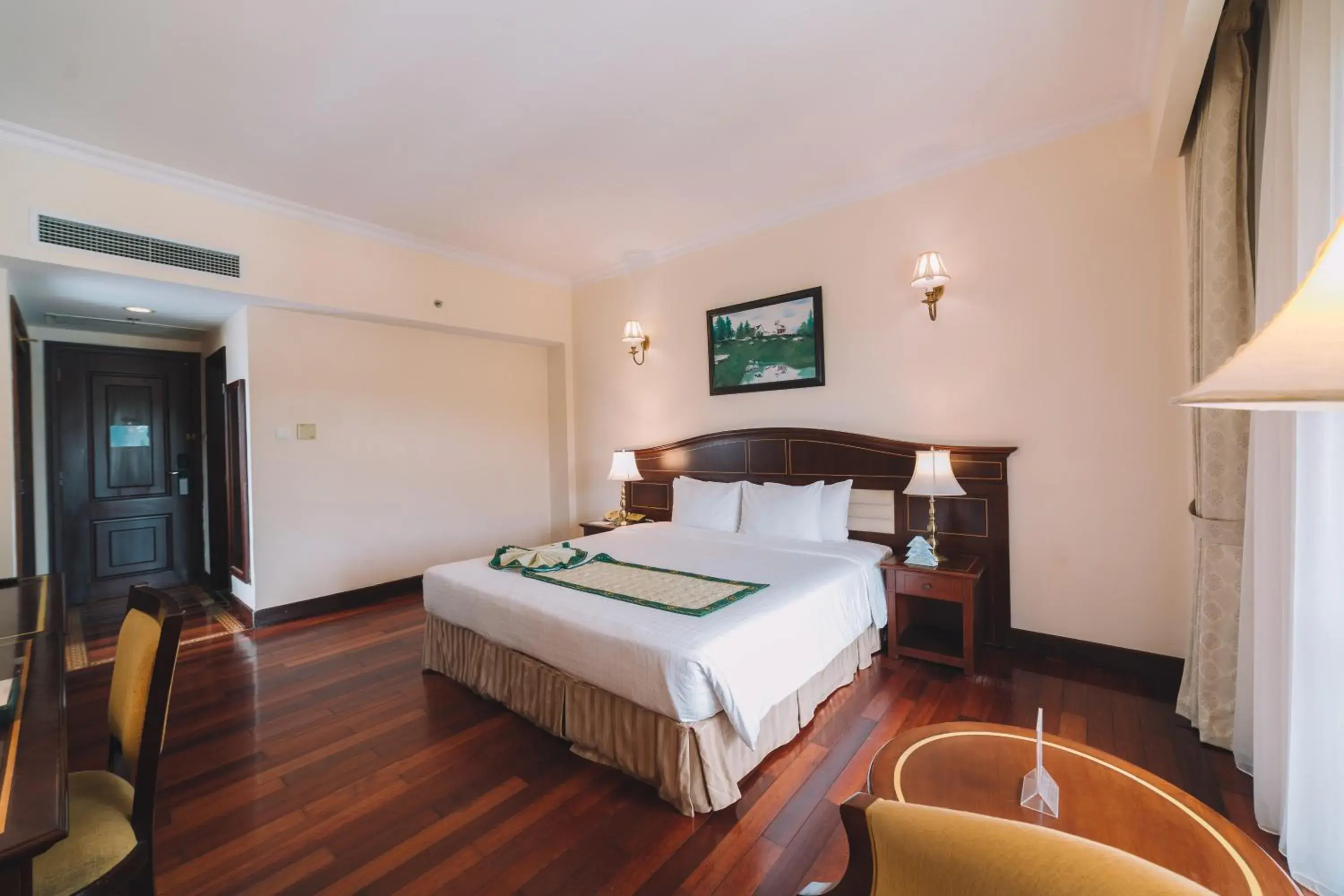 Bed in Saigon Dalat Hotel