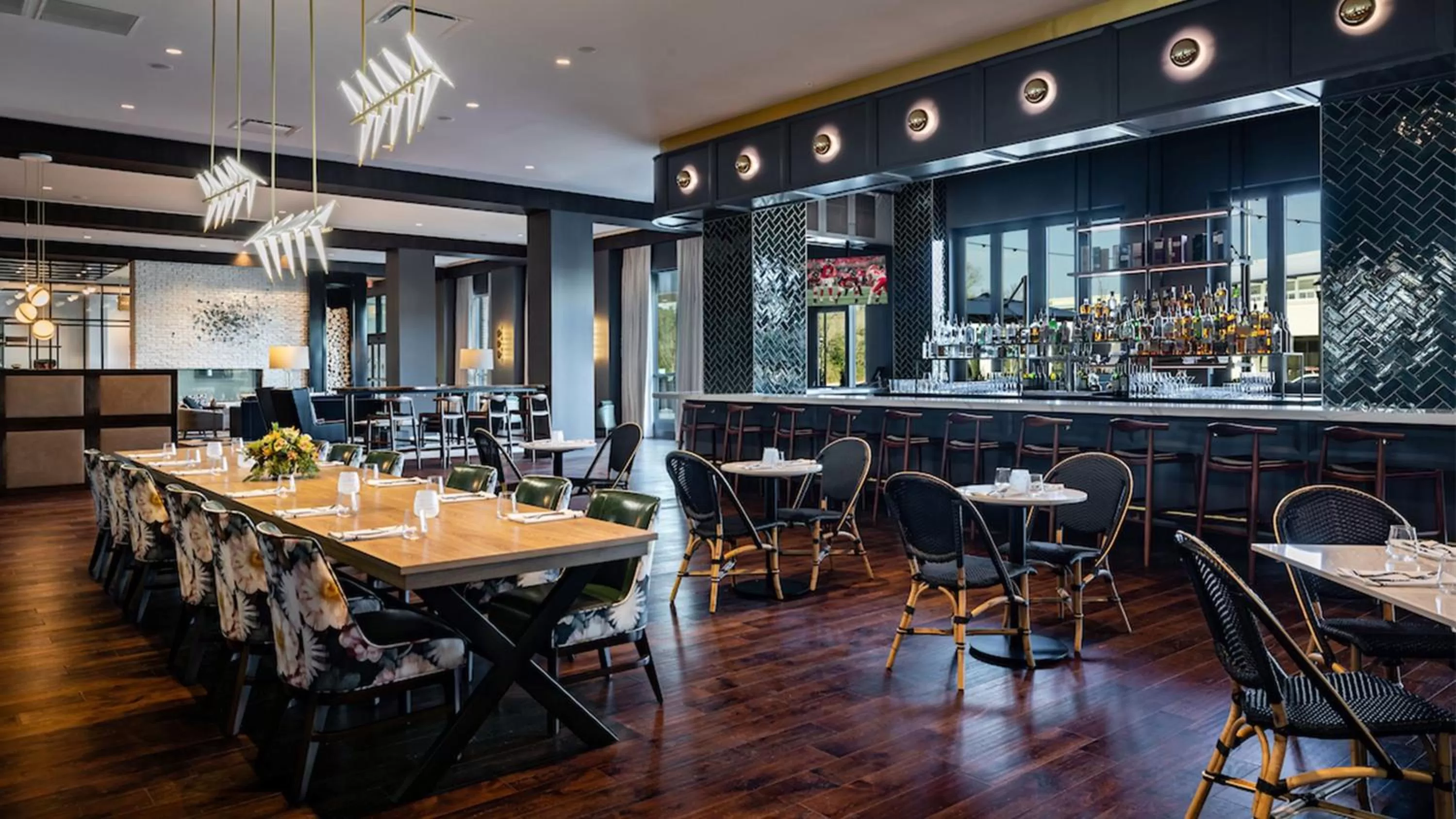 Lounge or bar in Crowne Plaza North Augusta, by IHG