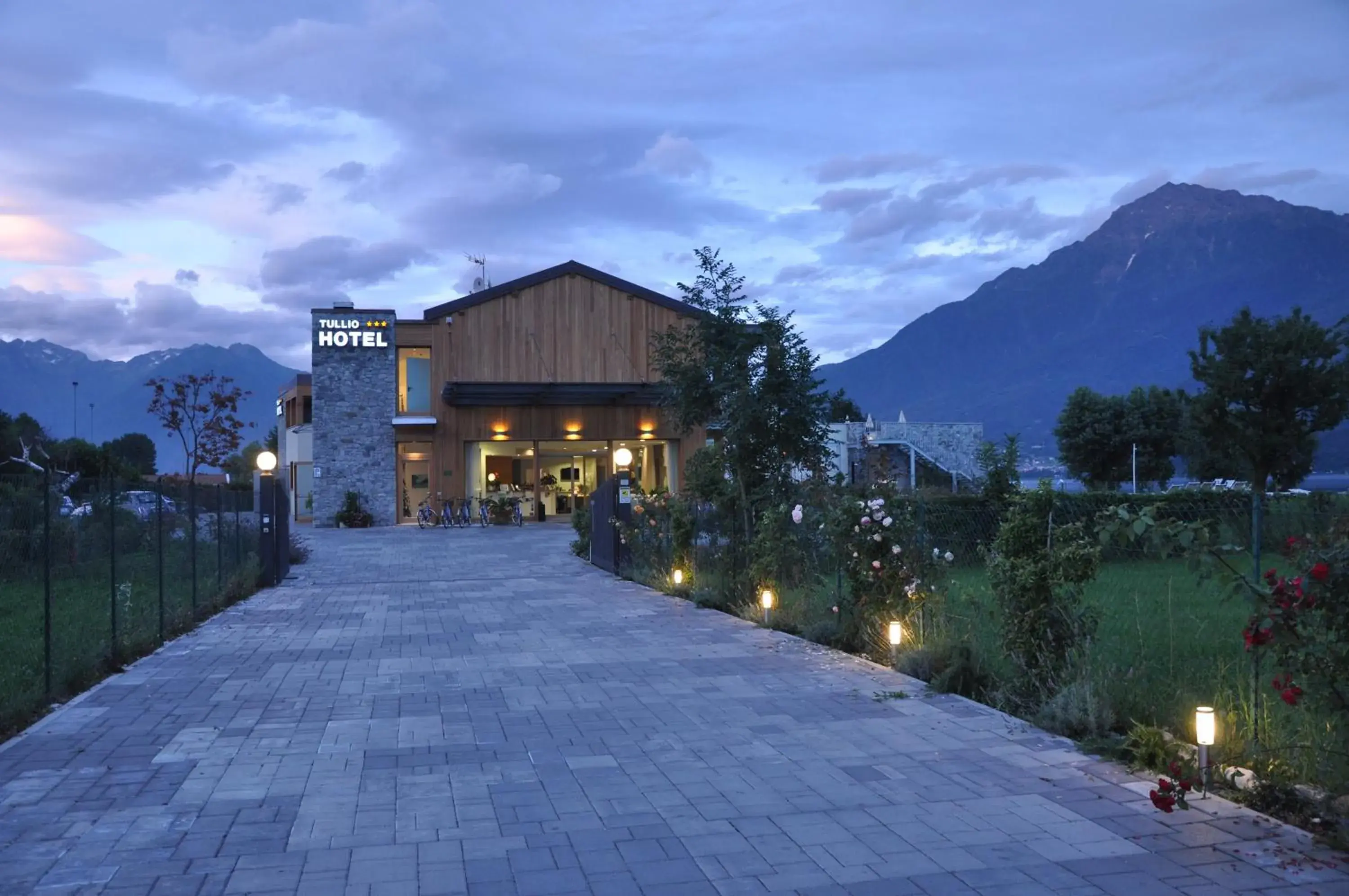 Facade/entrance in Tullio Hotel Facade/entrance in Tullio Hotel