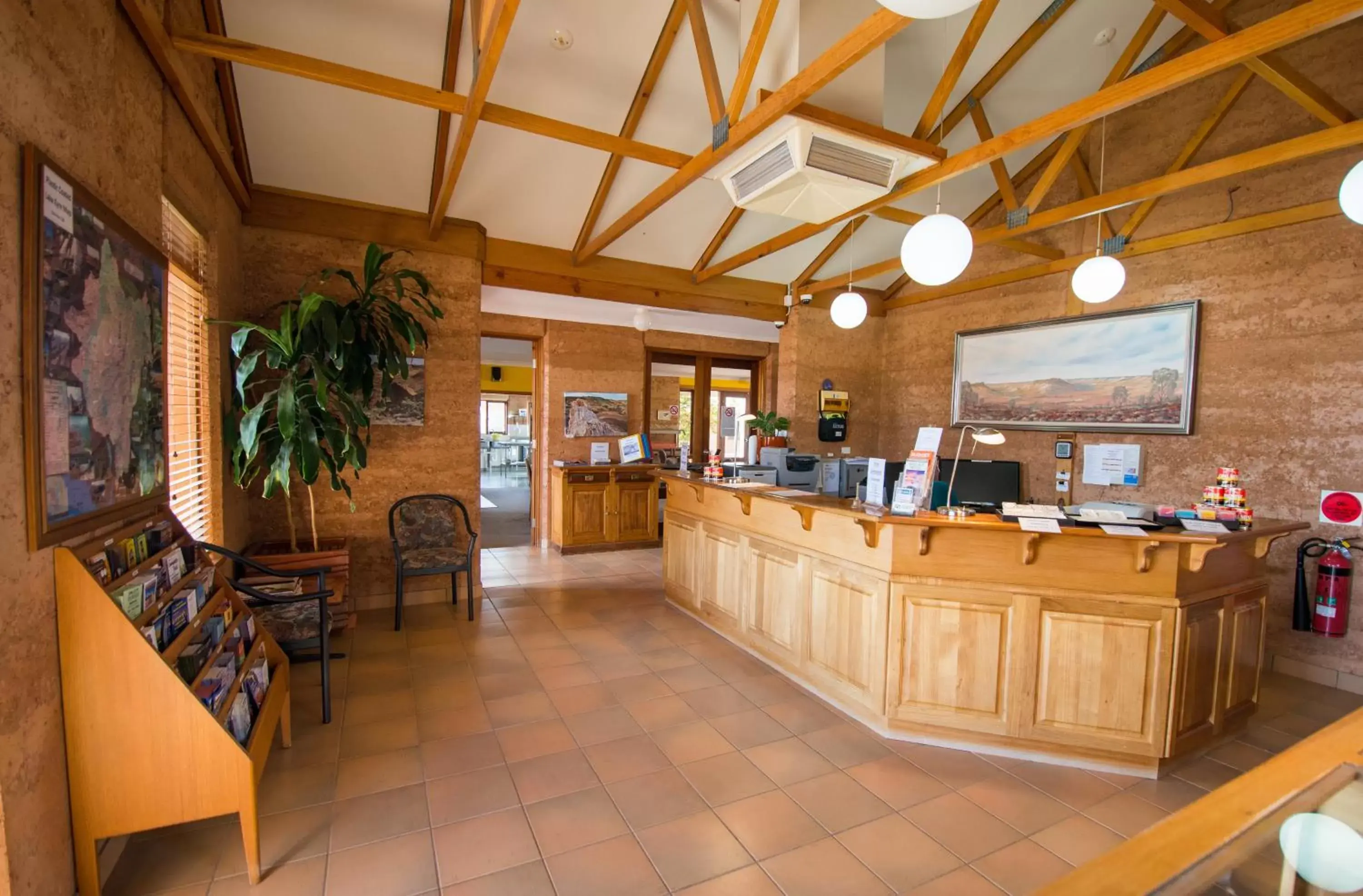 Lobby or reception, Lobby/Reception in Mud Hut Motel