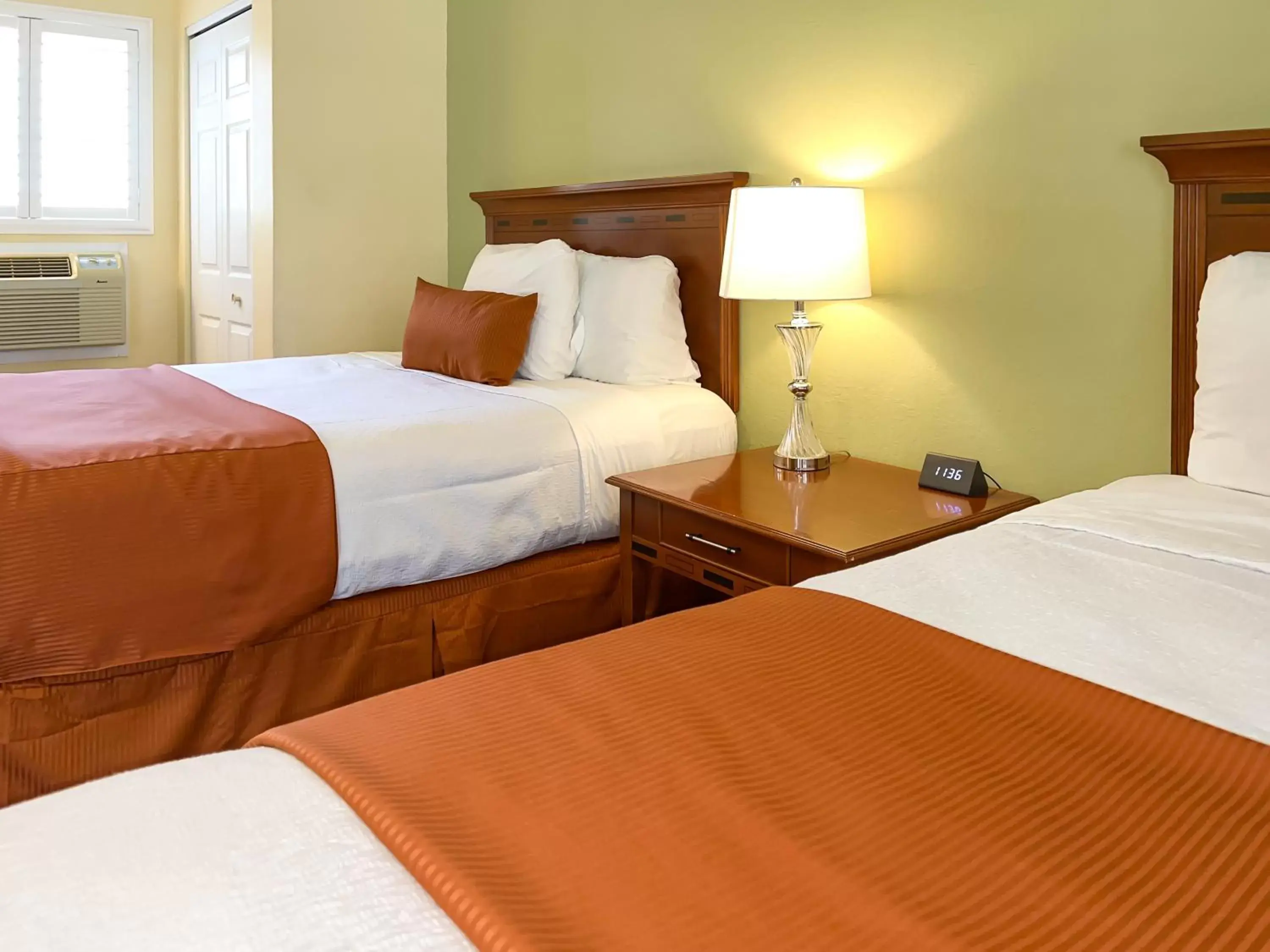 View (from property/room), Bed in The Old West Inn View (from property/room), Bed in The Old West Inn