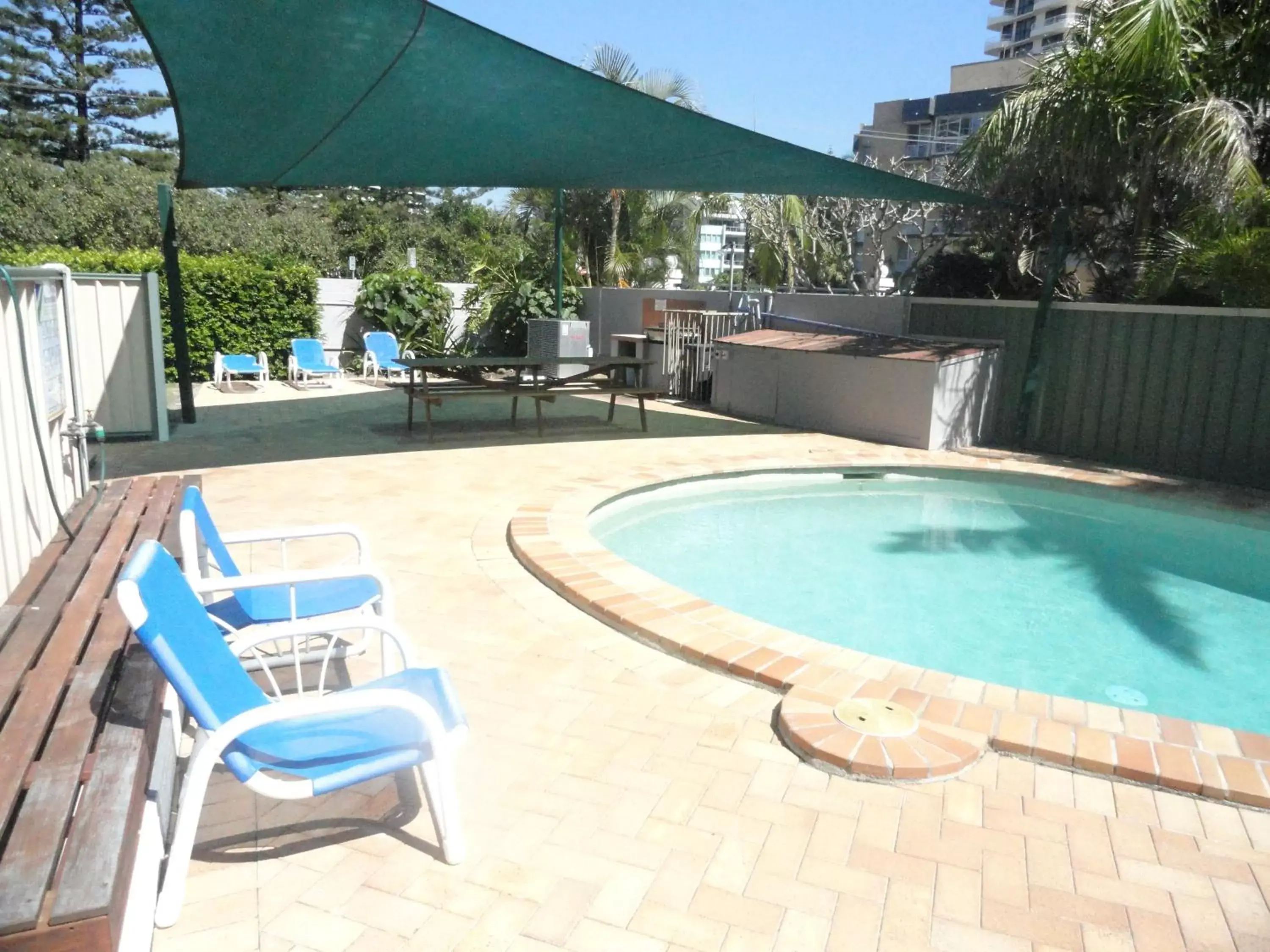 BBQ facilities, Swimming Pool in Queensleigh Holiday Apartments