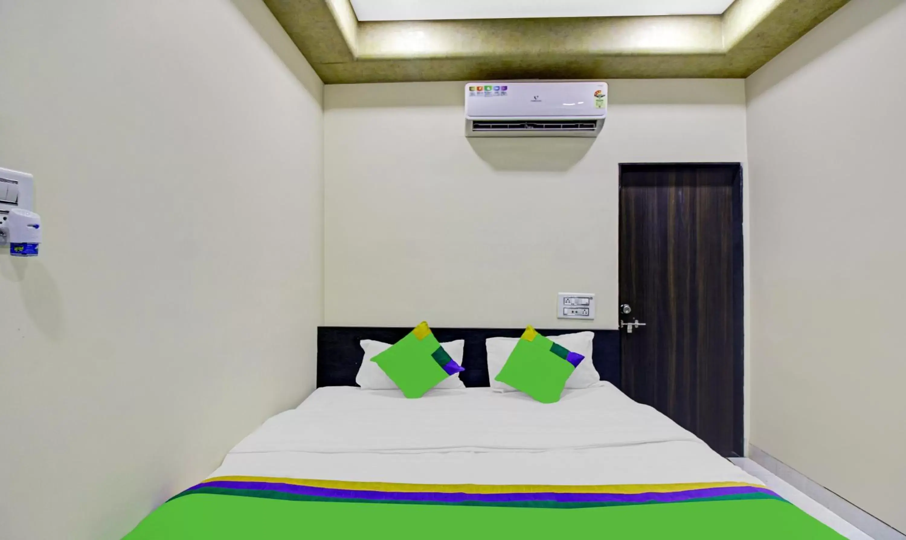 Bedroom, Bed in Treebo Baby Pearl Bedroom, Bed in Treebo Baby Pearl