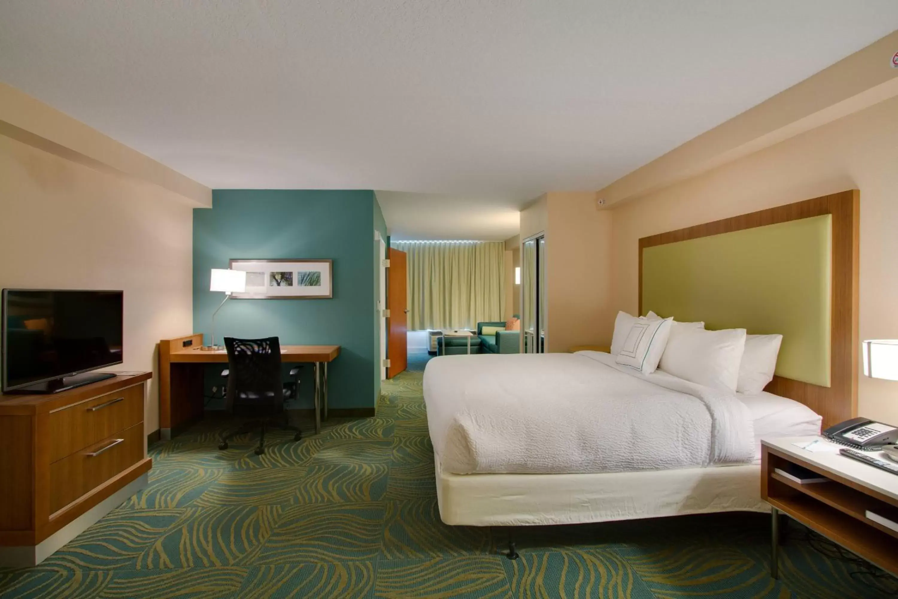 Bedroom in SpringHill Suites by Marriott Orlando Lake Buena Vista South