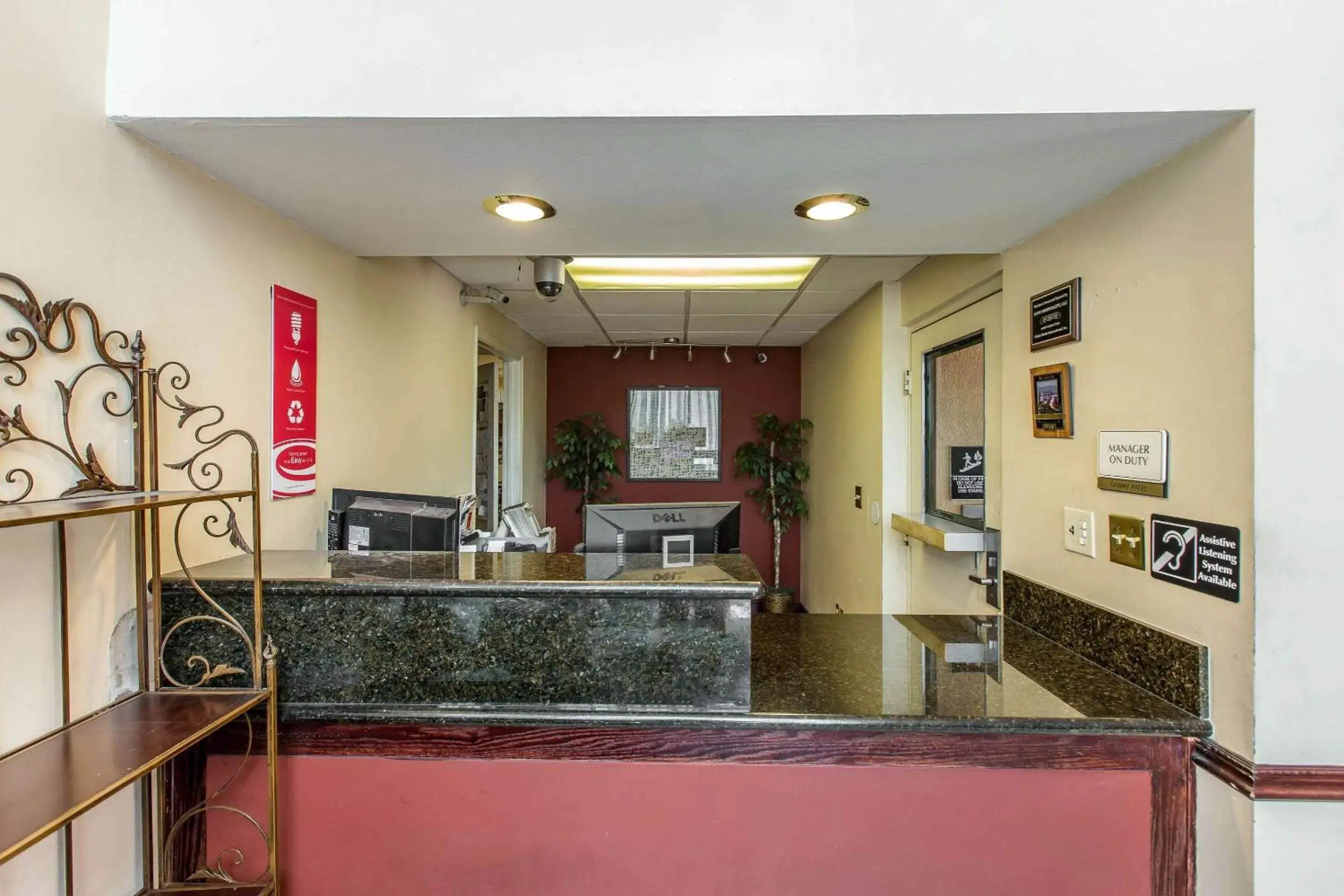 Lobby or reception, Lobby/Reception in Econo Lodge Inn & Suites Riverside - Corona