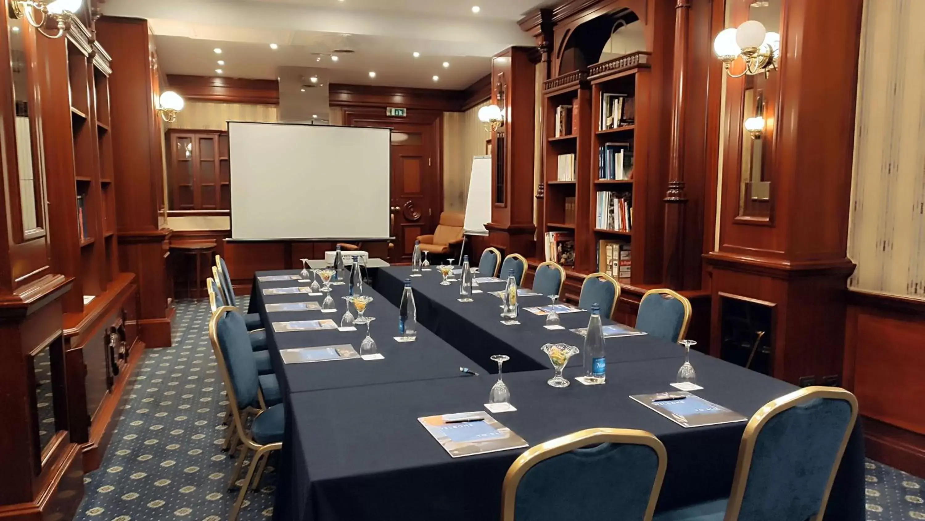 Meeting/conference room in Radisson Blu GHR Rome