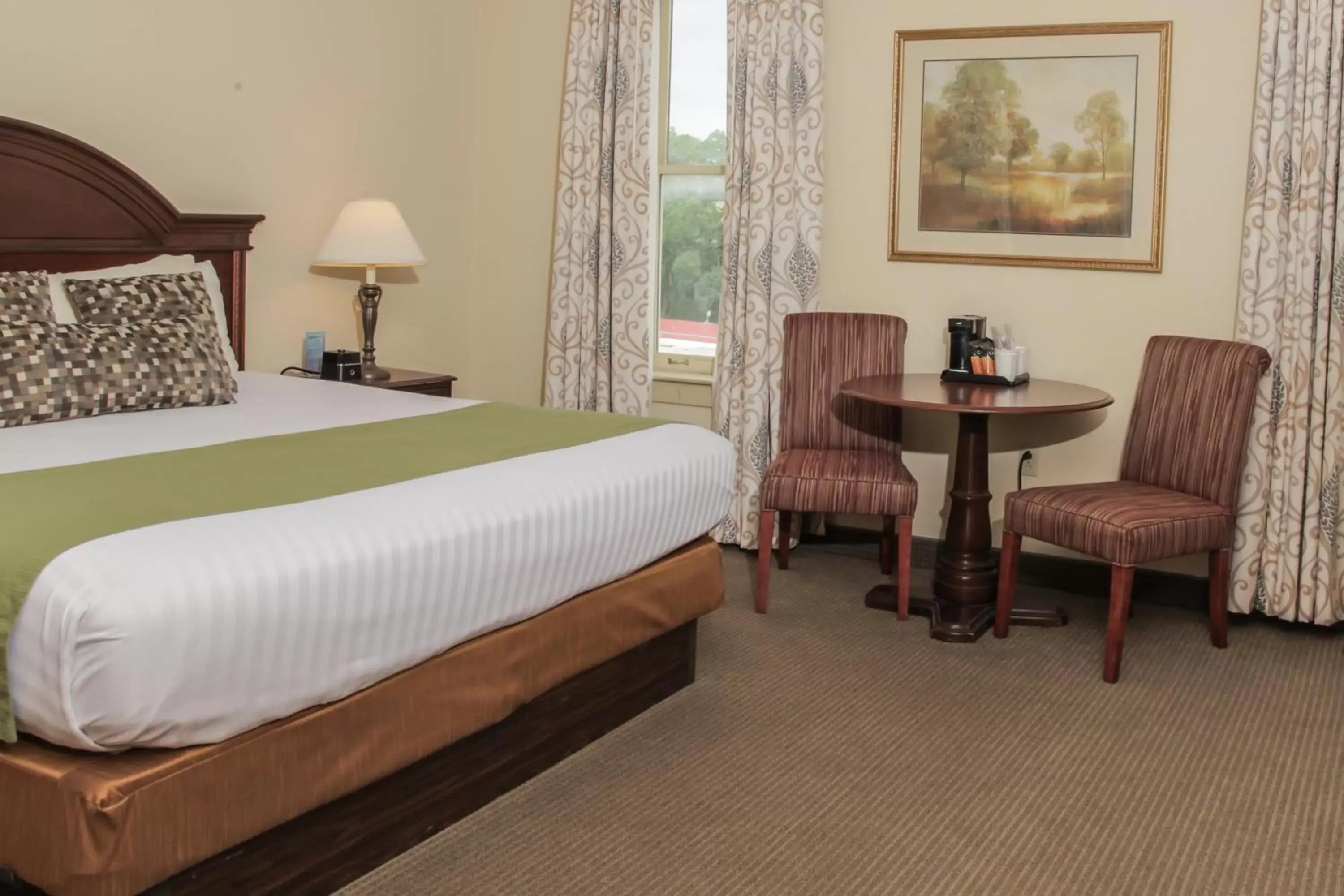 Bed in The Conwell Inn